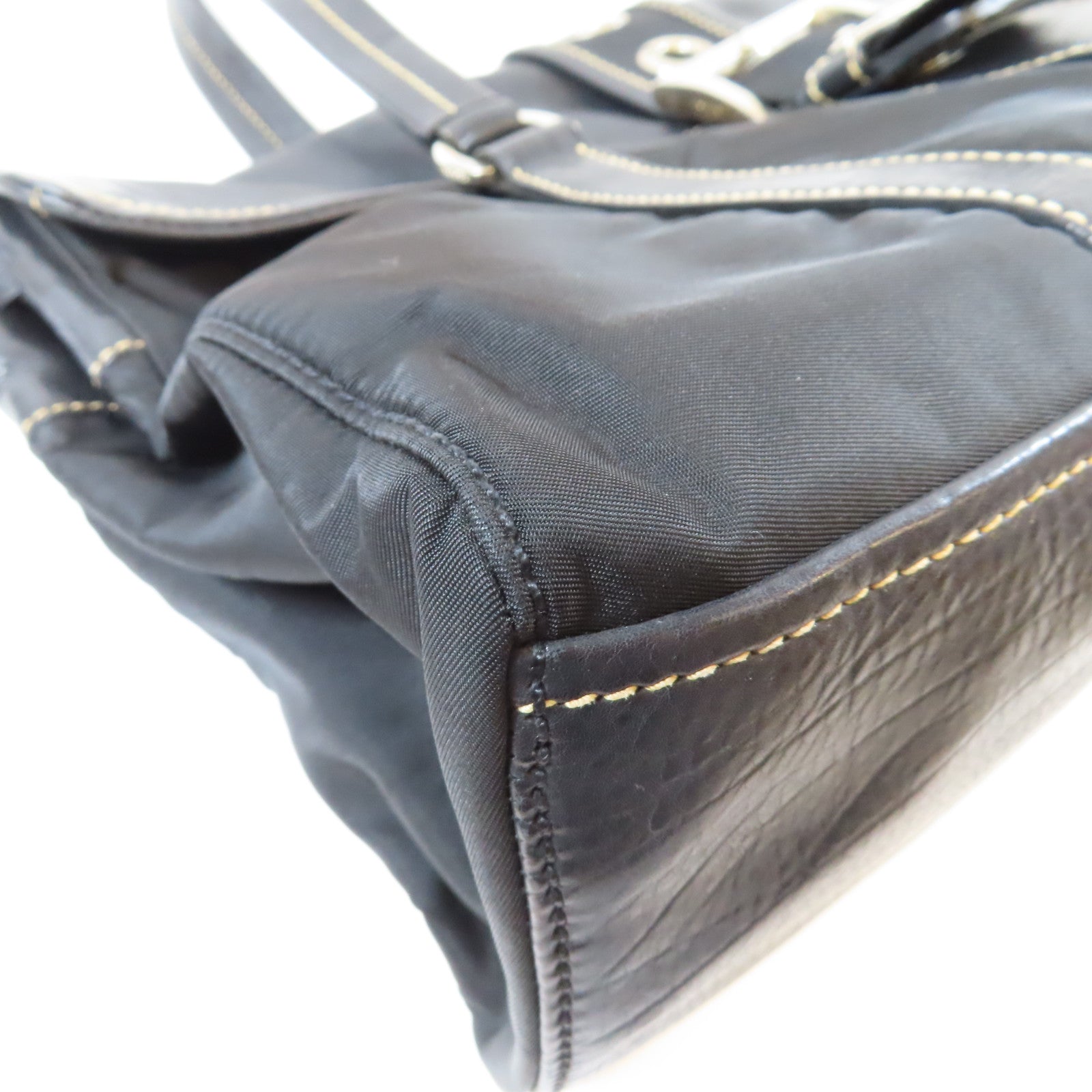 PRADA 尼龍Shoulder Bag銀扣肩背袋黑色