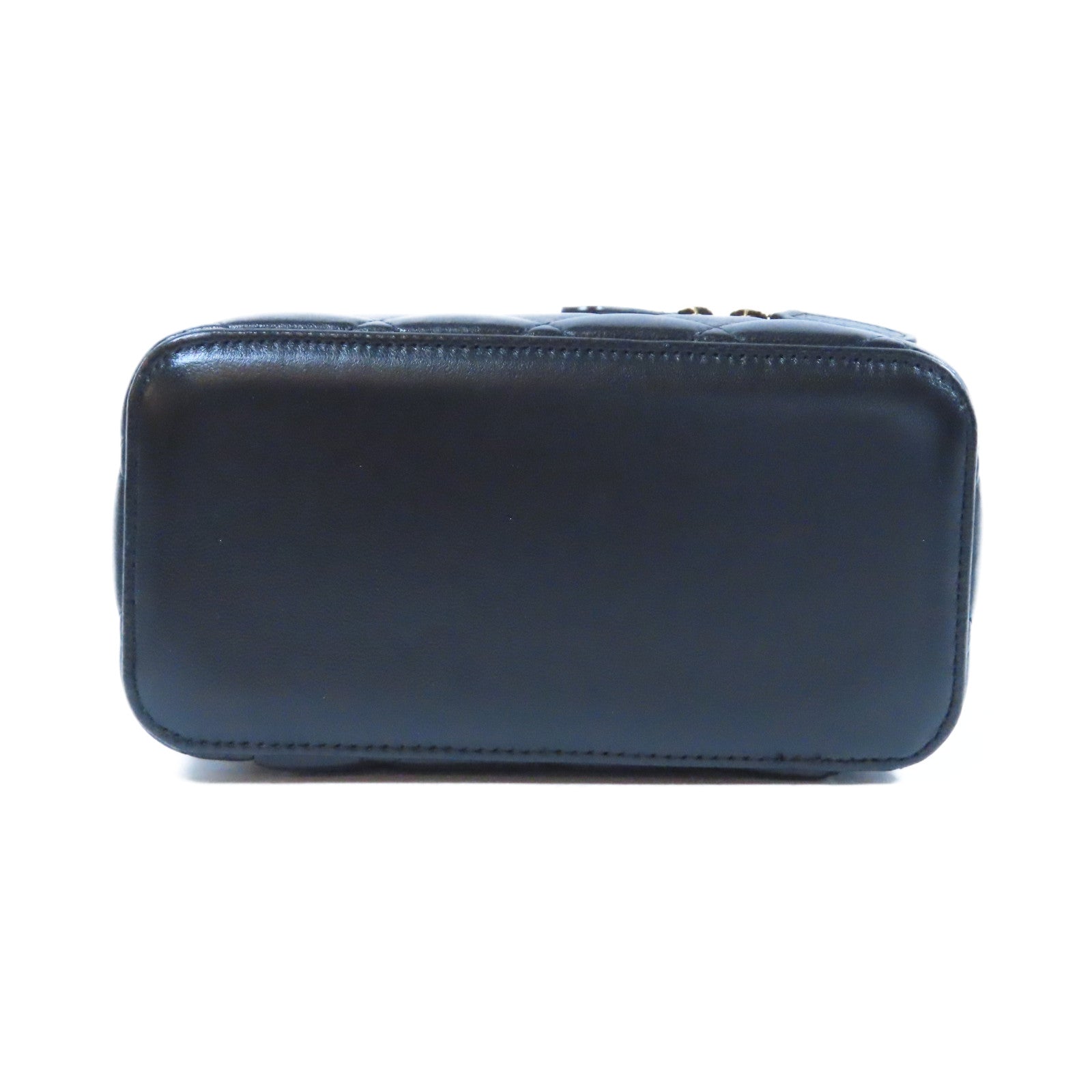 CHANEL 菱格牛皮皮革Handle Vanity Case金扣鏈帶肩背袋黑色
