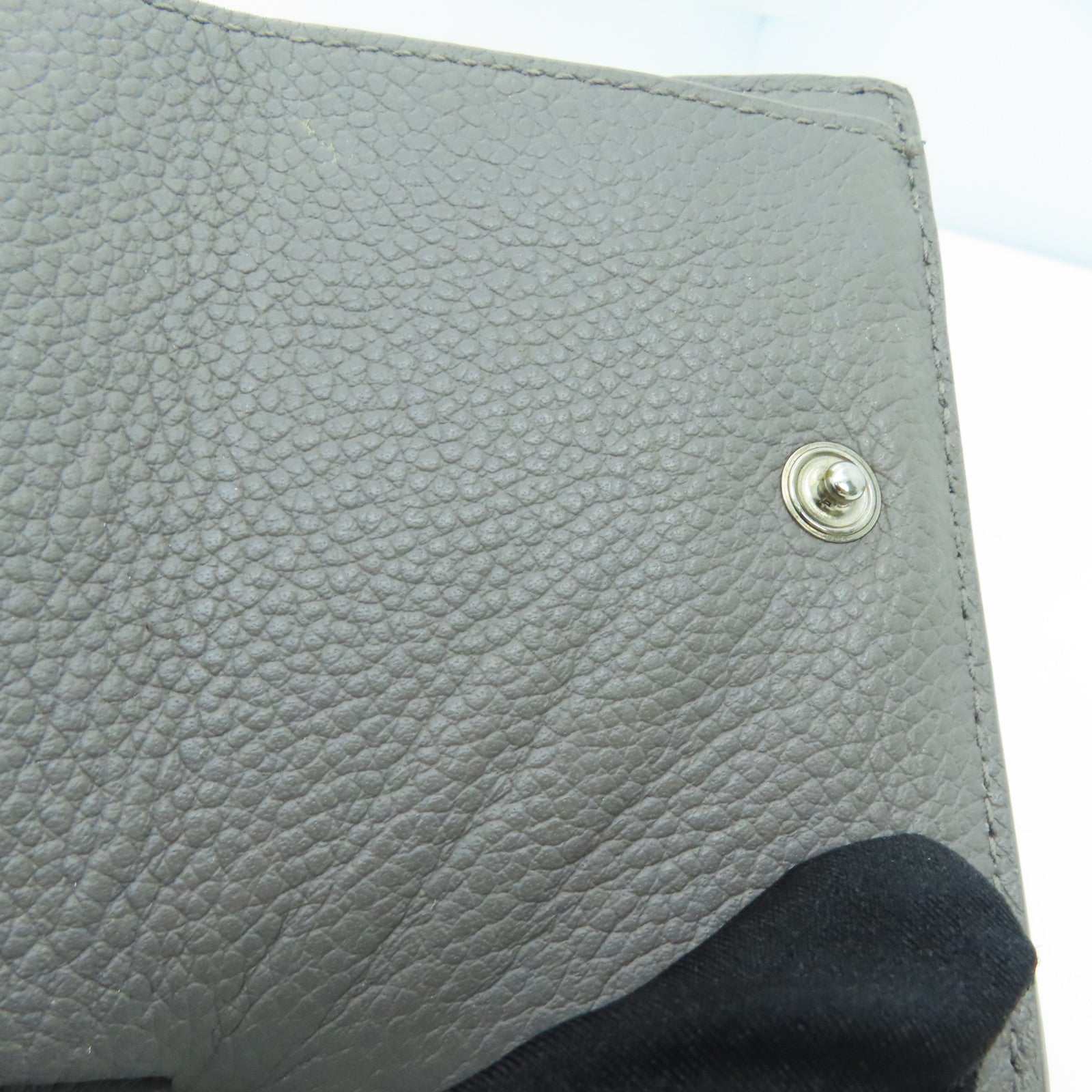 YVES SAINT LAURENT 牛皮皮革Tiny Wallet银扣钱包灰色