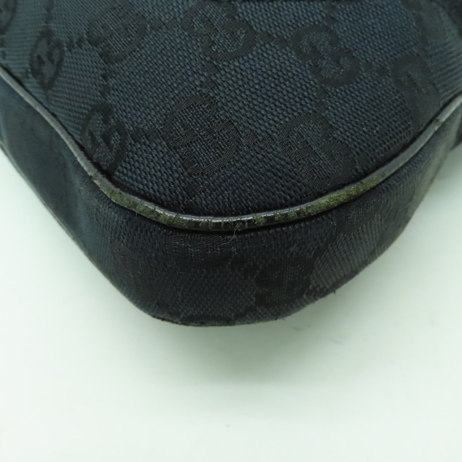 GUCCI 帆布Jackie Bag銀扣肩背袋黑色