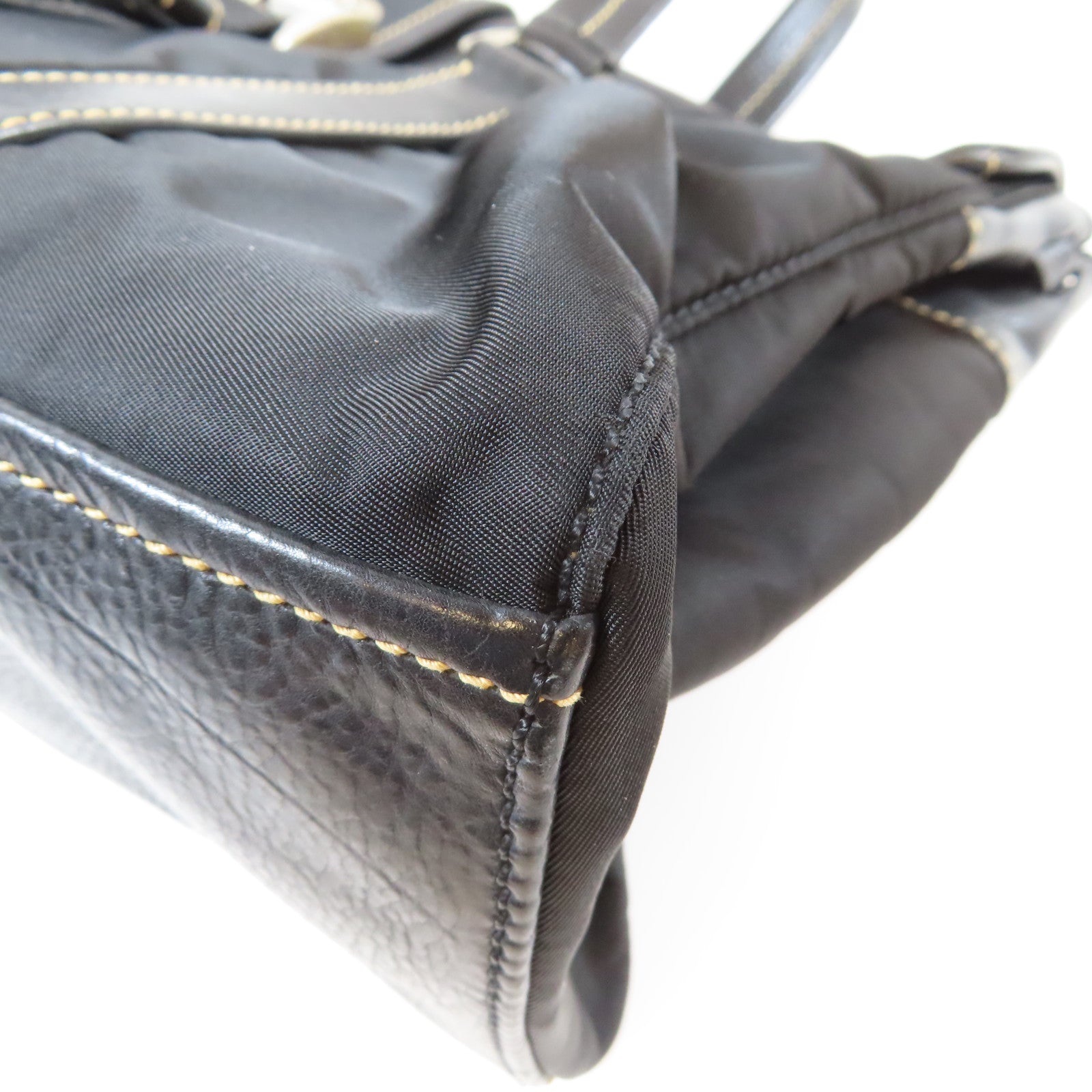 PRADA 尼龍Shoulder Bag銀扣肩背袋黑色