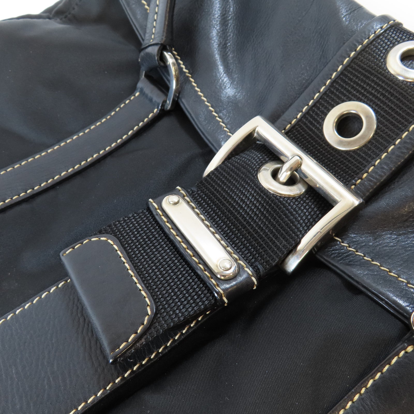 PRADA 尼龍Shoulder Bag銀扣肩背袋黑色