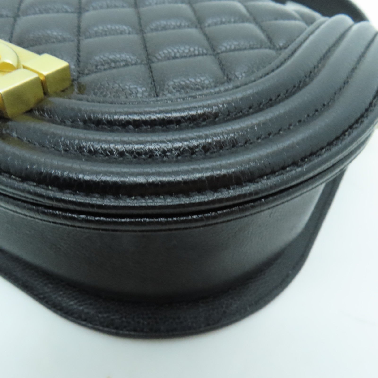 CHANEL 菱格Caviar皮革Boy Chain Shoulder金扣鏈帶肩背袋黑色