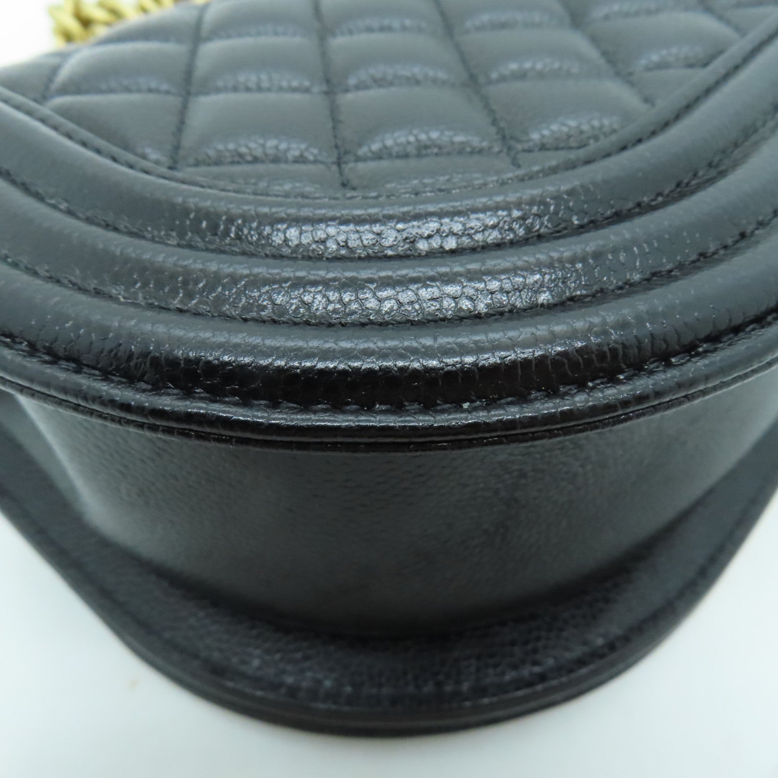 CHANEL 菱格Caviar皮革Boy Chain Shoulder金扣鏈帶肩背袋黑色