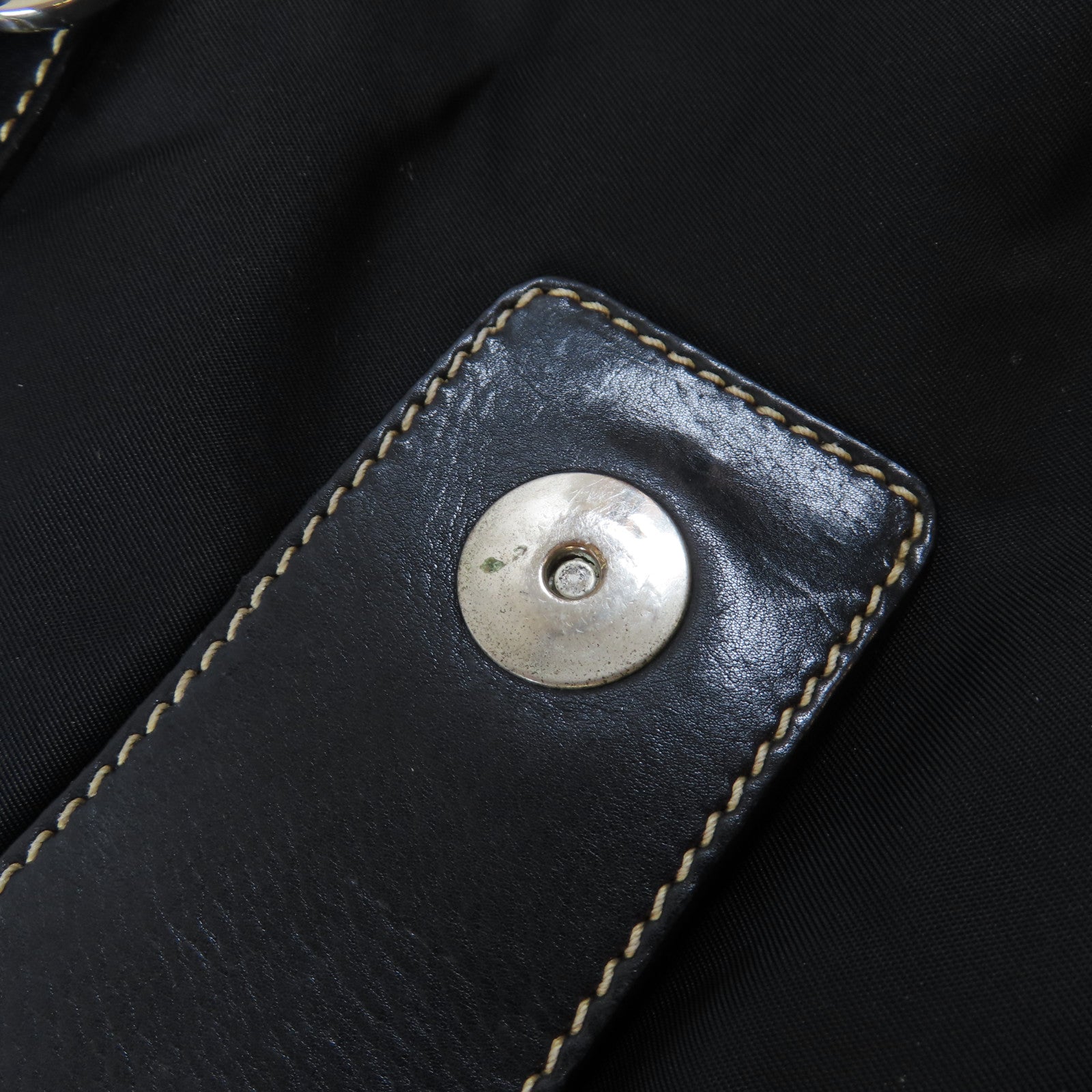 PRADA 尼龍Shoulder Bag銀扣肩背袋黑色