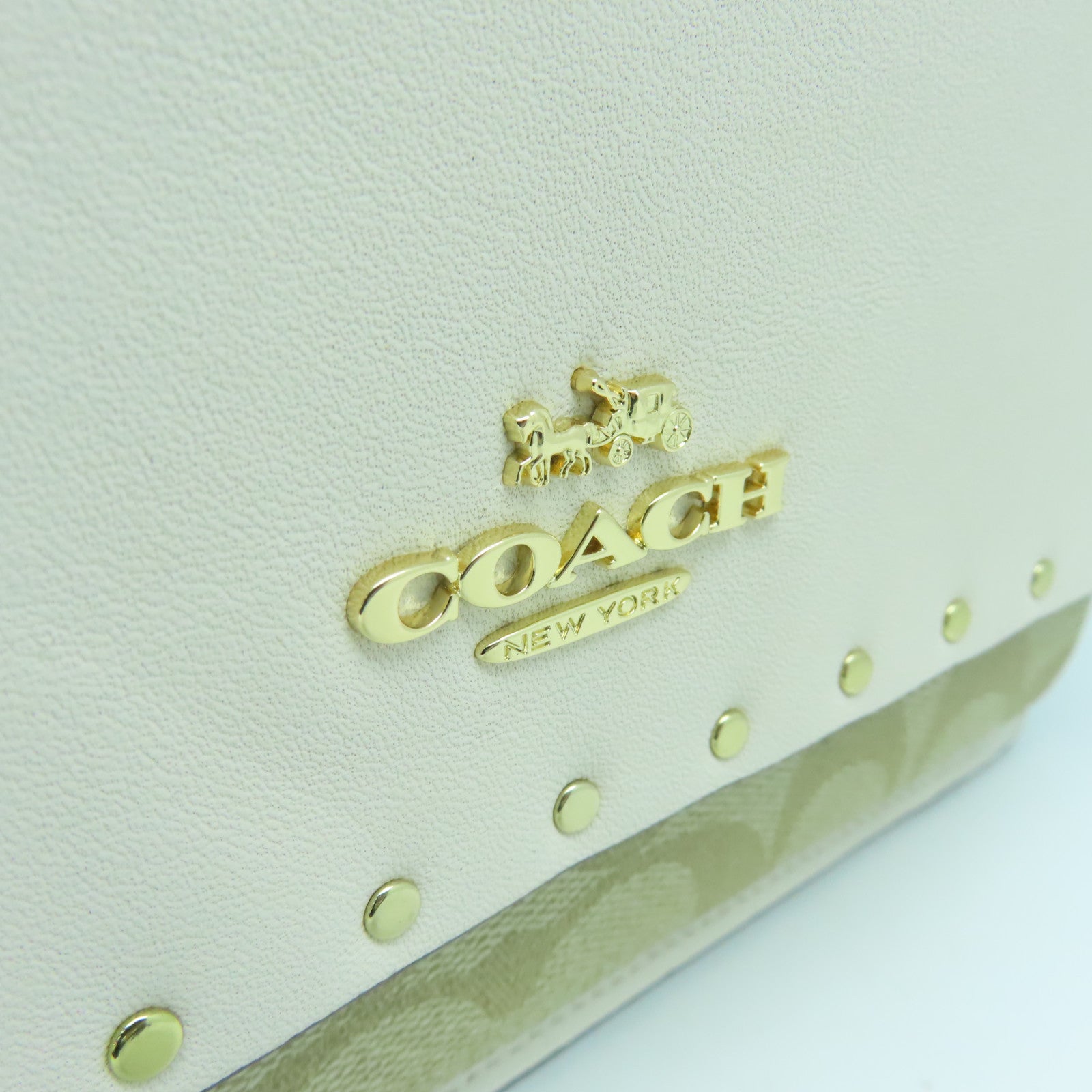 COACH 皮革Chain Shoulder Bag金扣鏈帶肩背袋白色