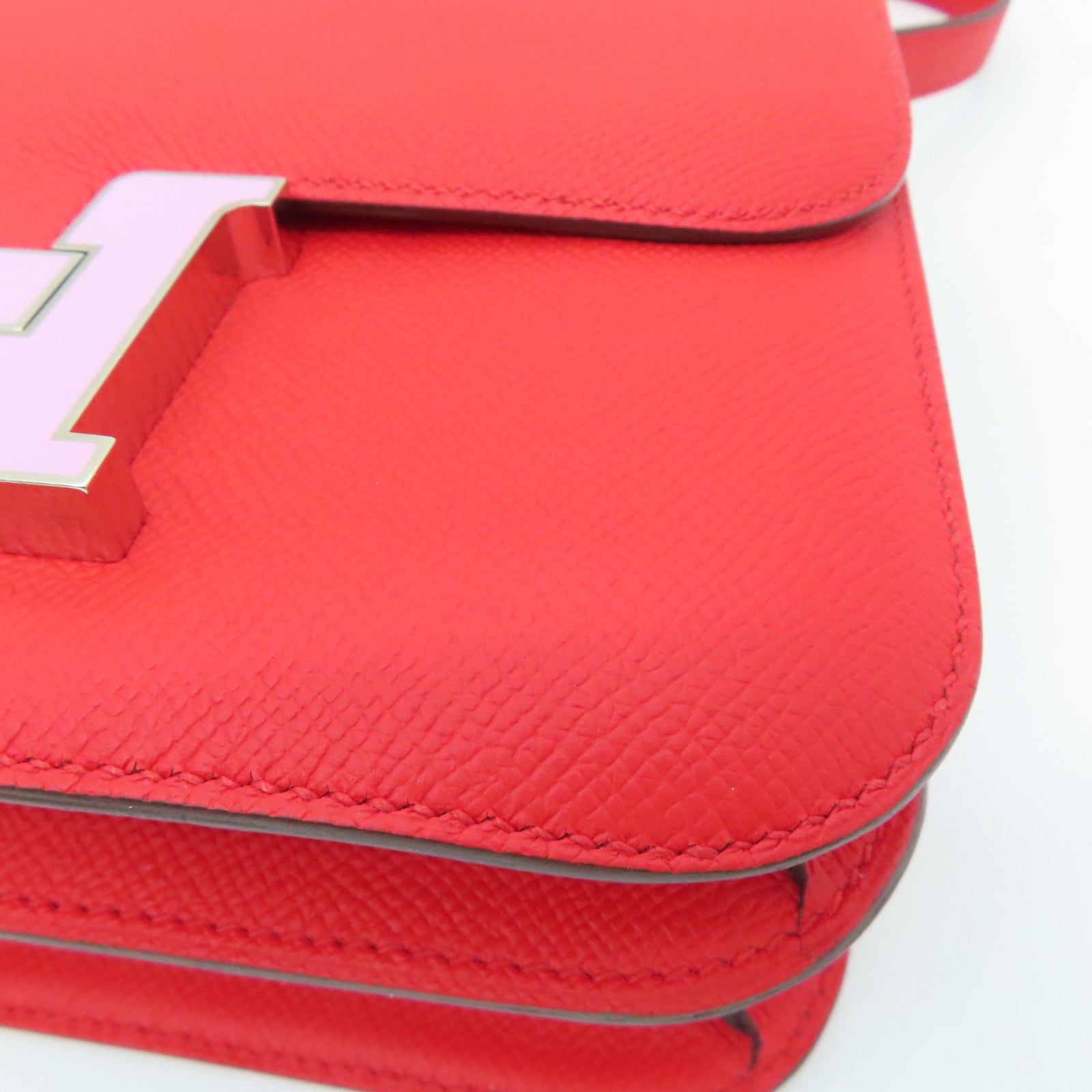 HERMES 【激减优惠】Epsom皮革Constance 24银扣/粉粉扣肩背袋Rouge de coeur/红色