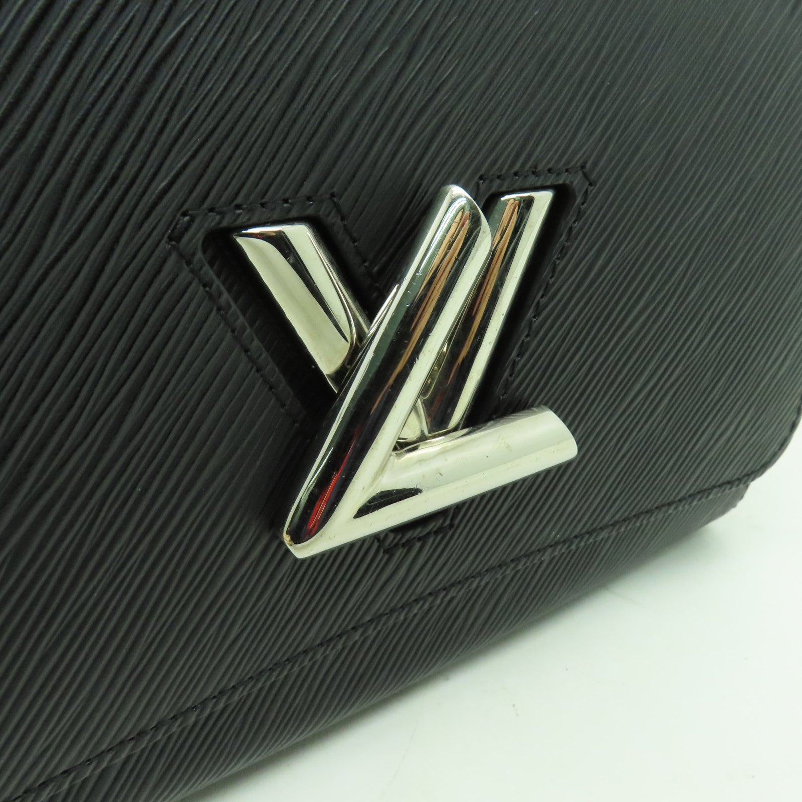 LOUIS VUITTON Epi Twist MM銀扣鏈帶肩背袋黒色