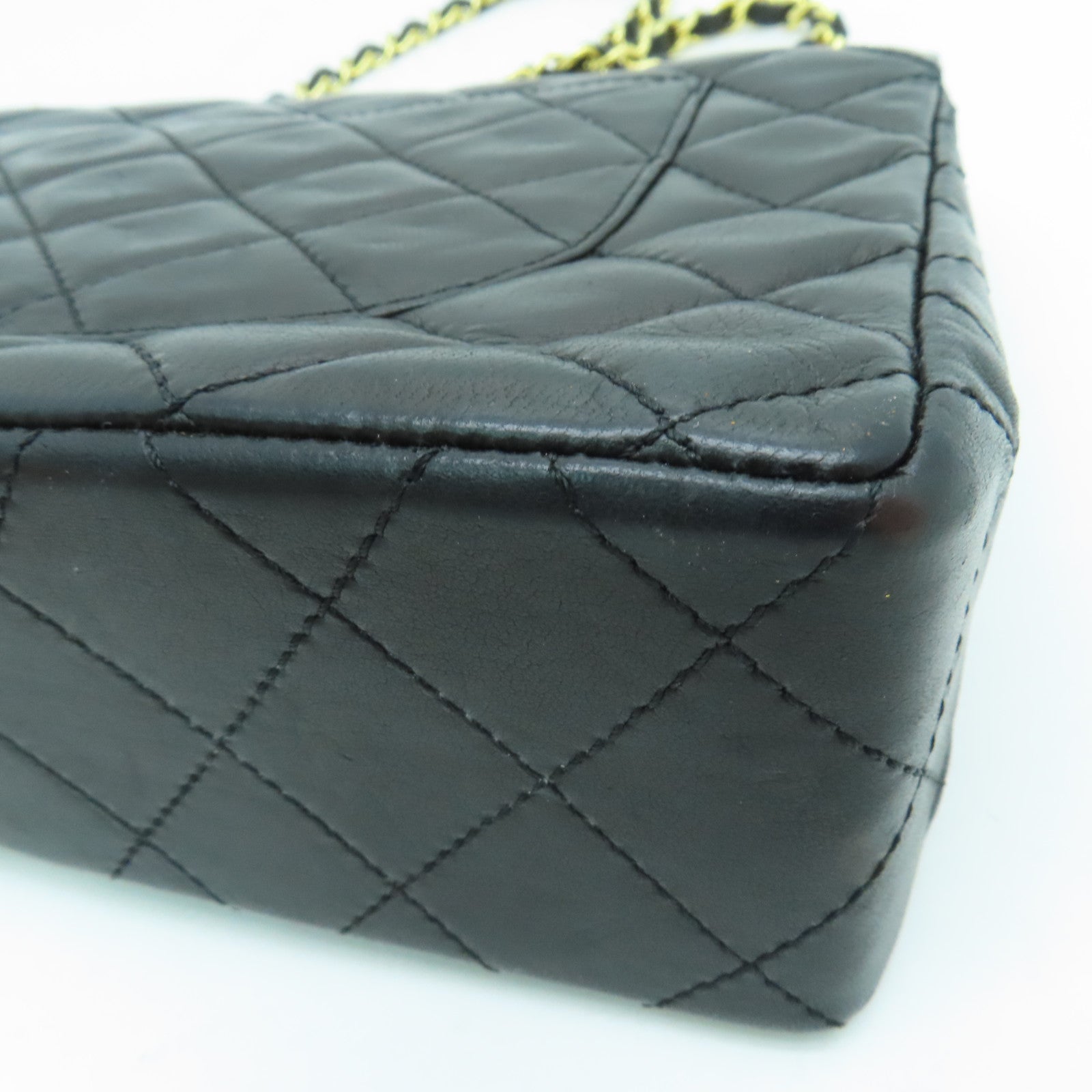 CHANEL 菱格羊皮皮革Chain Shoulder链带肩背袋金扣黑色