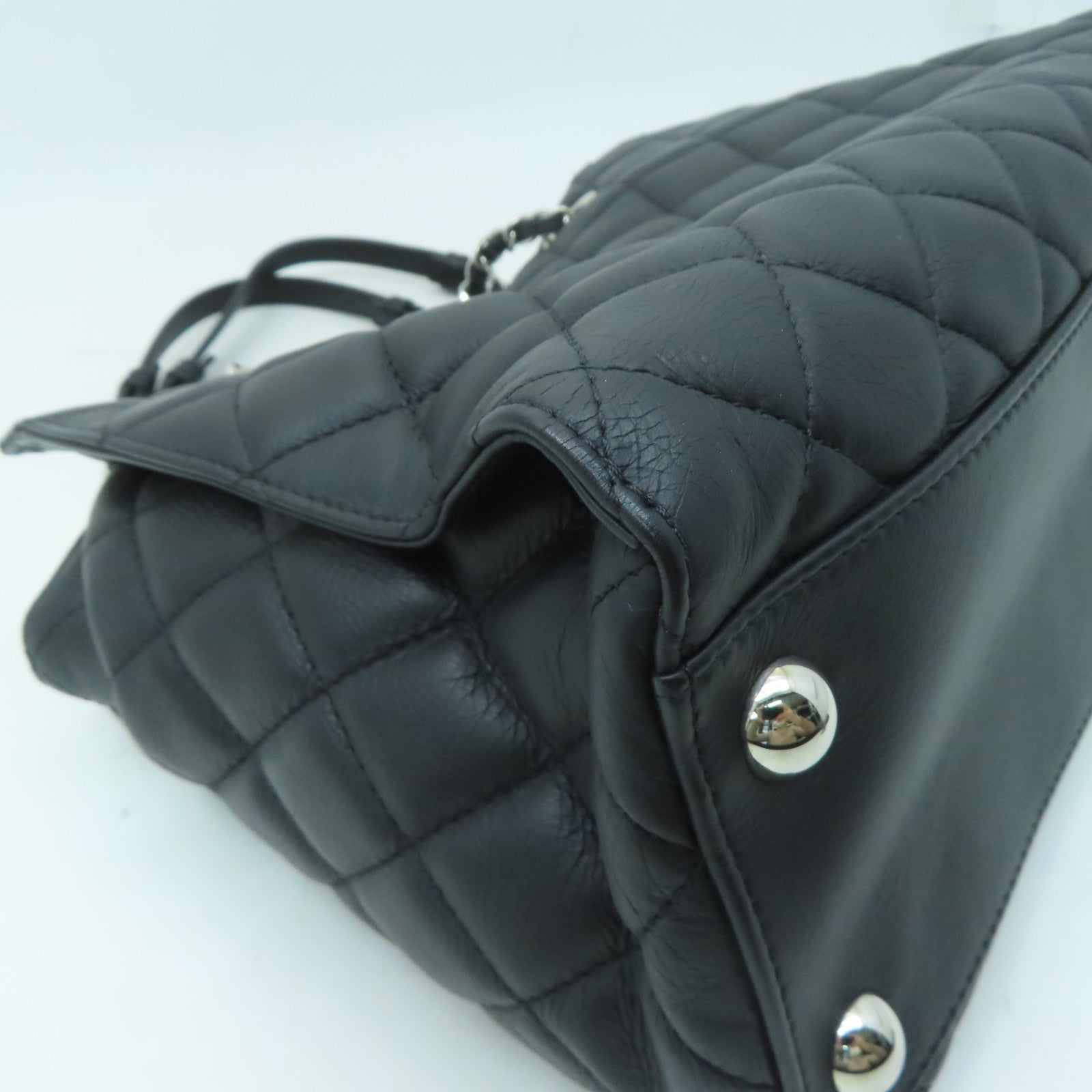 CHANEL 菱格牛皮皮革Shoulder Bag銀扣肩背袋黑色