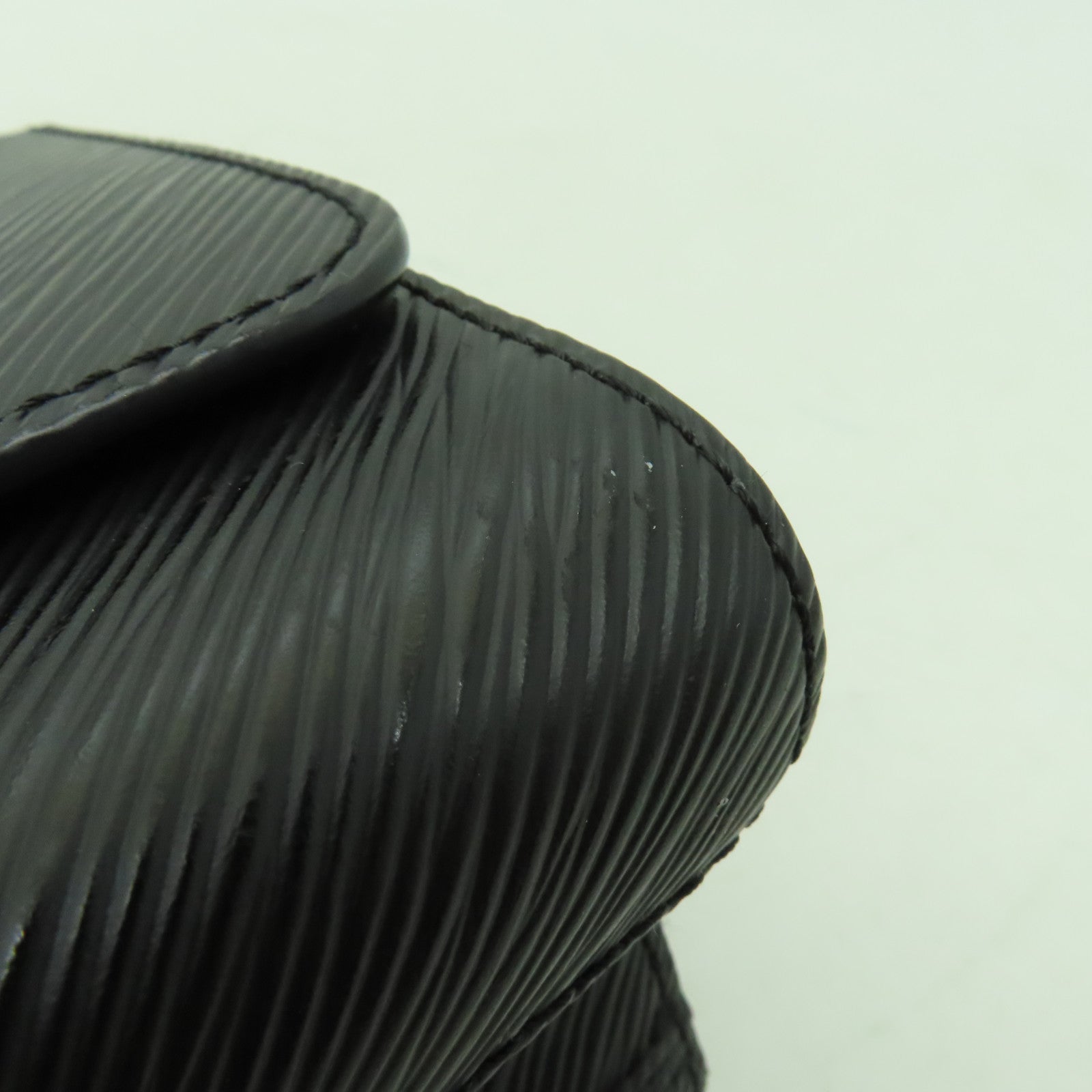 LOUIS VUITTON Epi Twist MM銀扣鏈帶肩背袋黒色