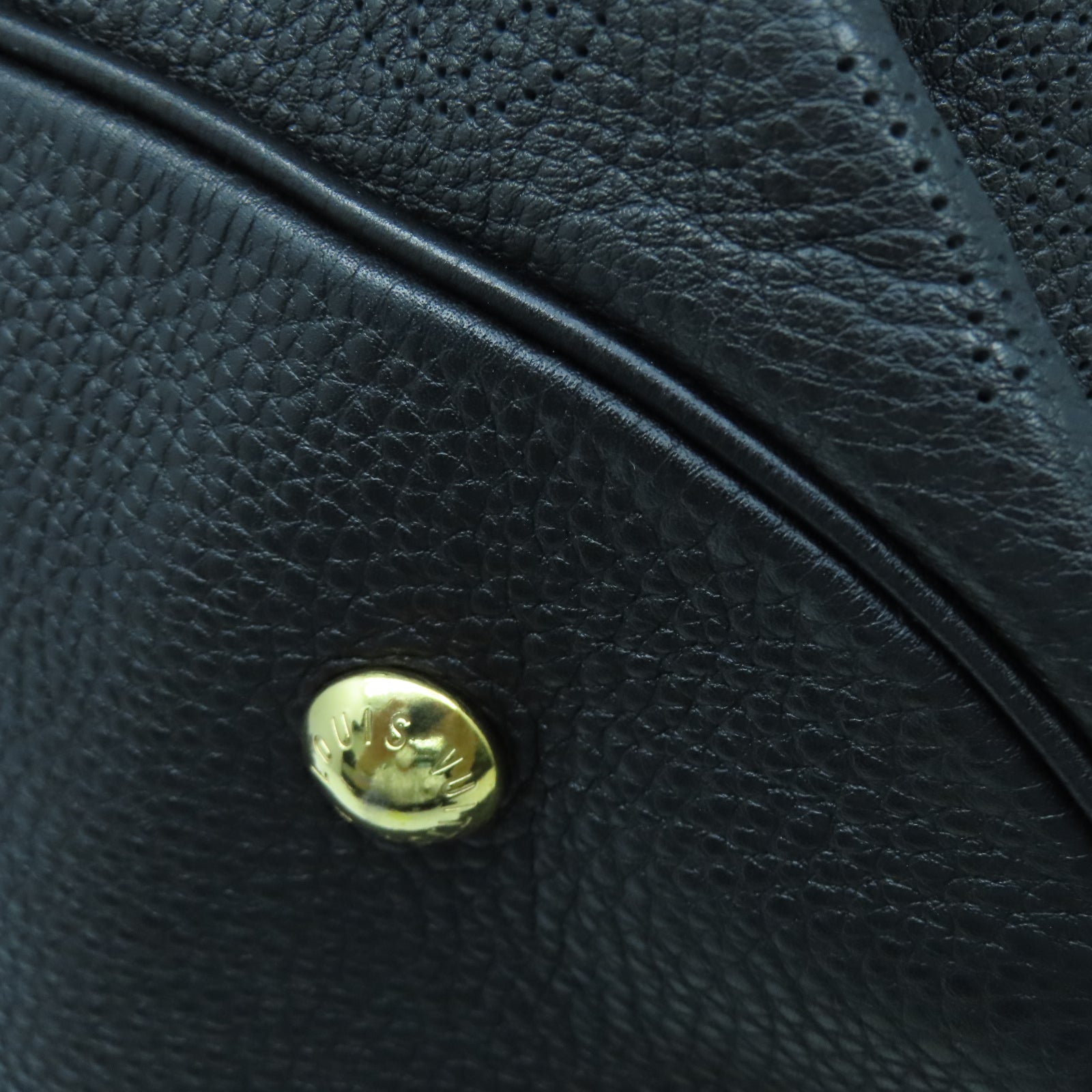 LOUIS VUITTON Mahina Mahina XL金扣手挽袋黑色