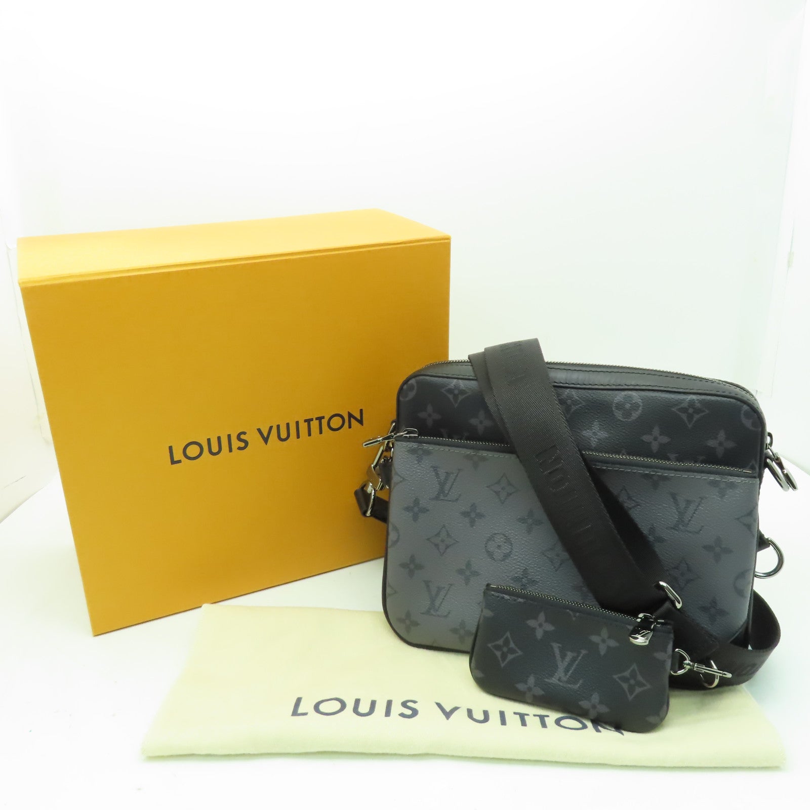 LOUIS VUITTON Monogram Eclipse Trio銀扣肩背袋灰色/黑色