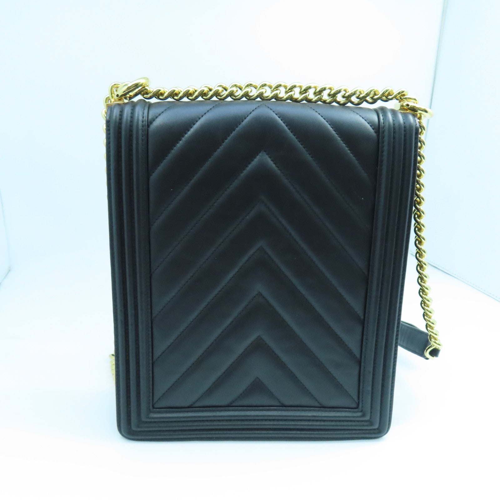 CHANEL 羊皮皮革Boy Chanel金扣鏈帶肩背袋黑色