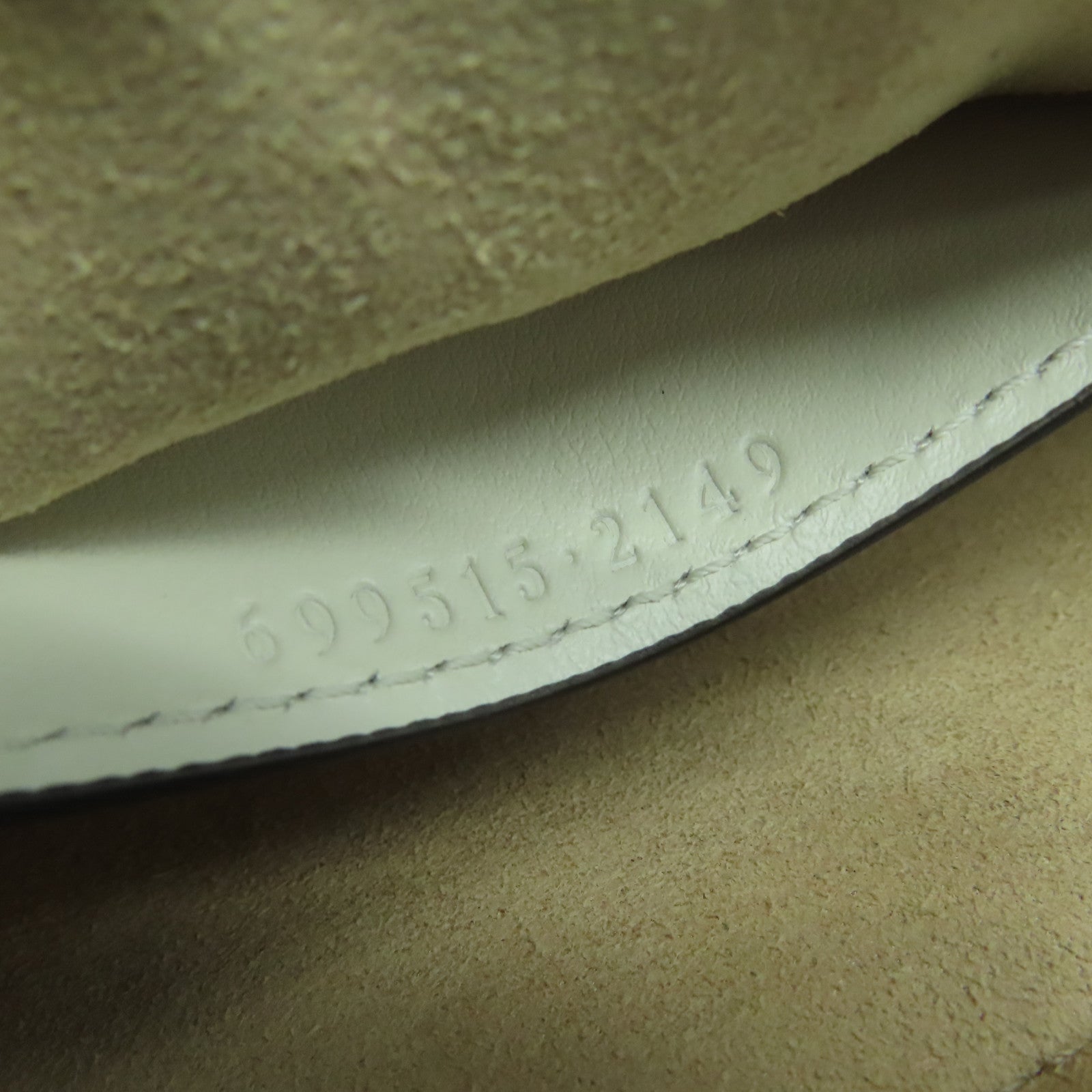 GUCCI 斜紋牛皮皮革Chain Shoulder Bag金扣鏈帶肩背袋白色