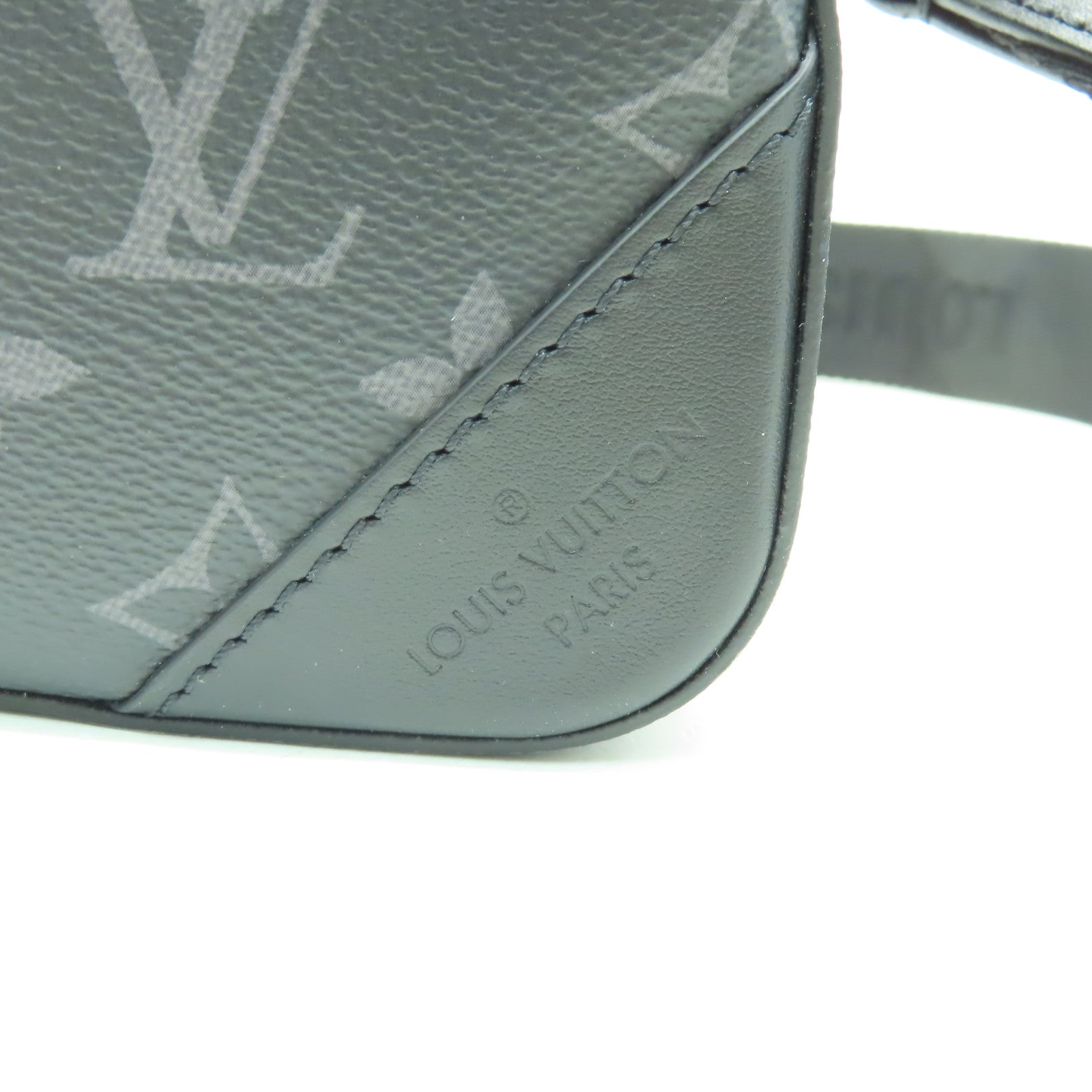 LOUIS VUITTON Monogram Eclipse Trio銀扣肩背袋灰色/黑色