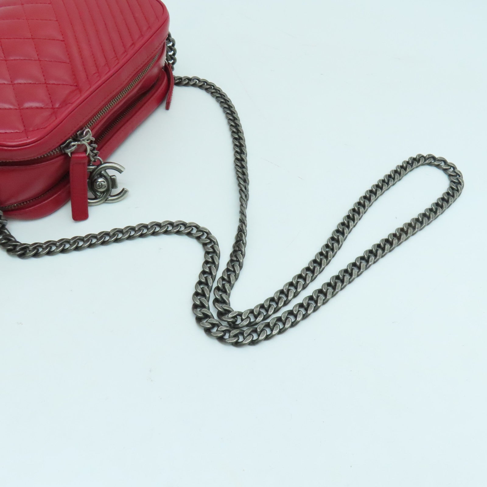 CHANEL 【激減優惠】牛皮皮革Chain Shoulder鏈帶肩背袋銀扣紅色