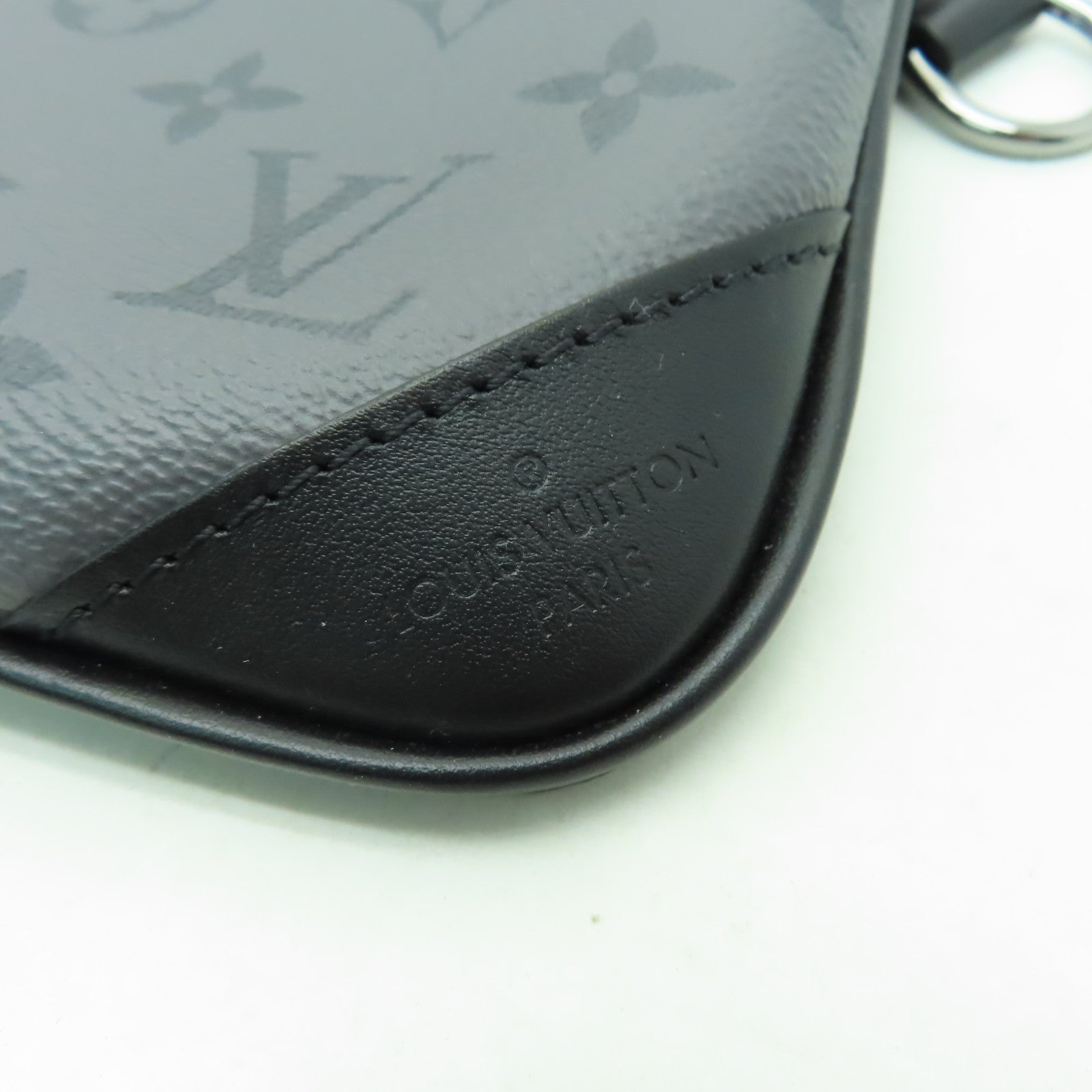 LOUIS VUITTON Monogram Eclipse Trio銀扣肩背袋灰色/黑色