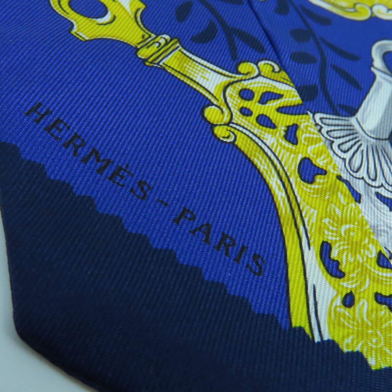HERMES 絲質Twilly絲巾藍色/白色