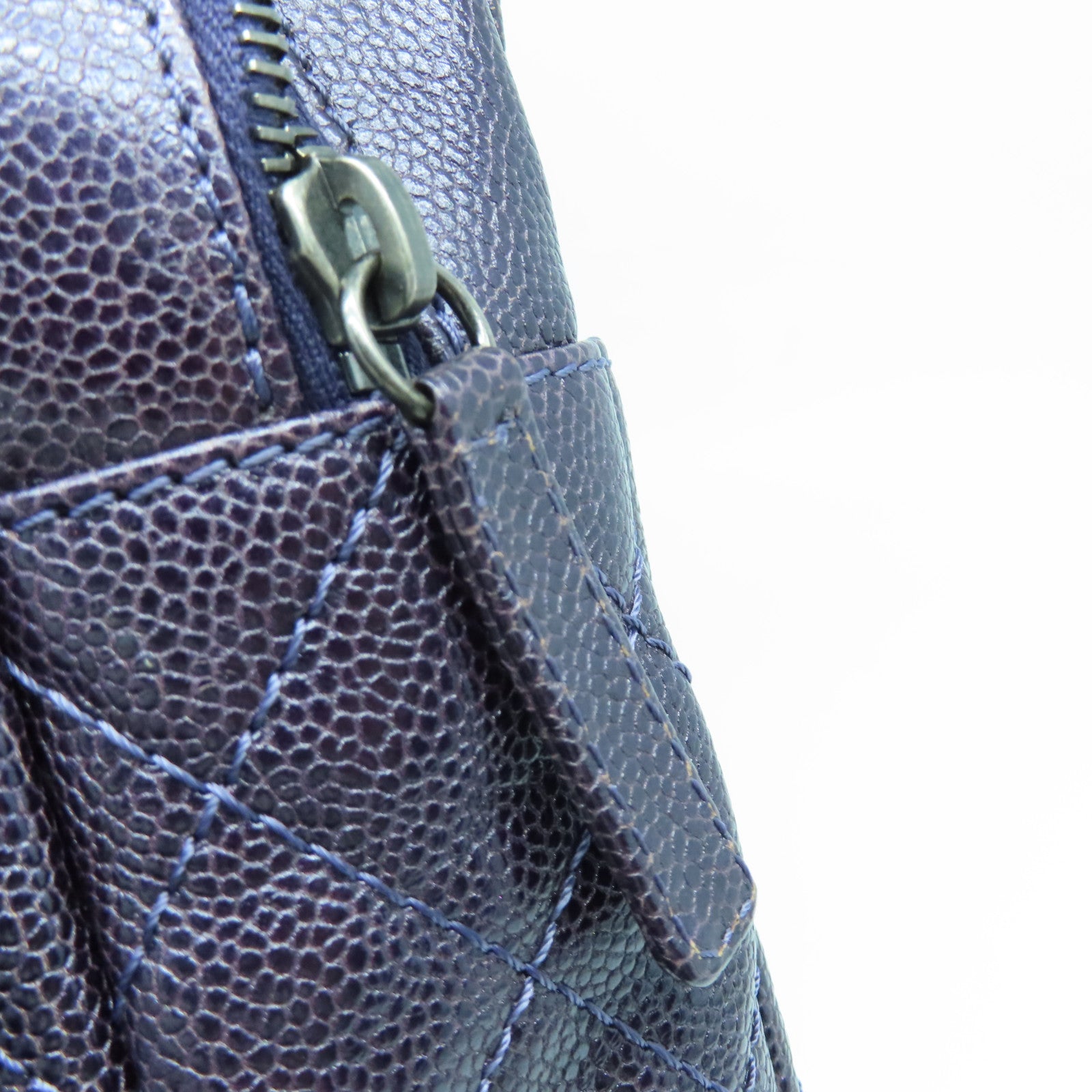 CHANEL 菱格Caviar皮革Chain Shoulder Bag银扣链带肩背袋紫色