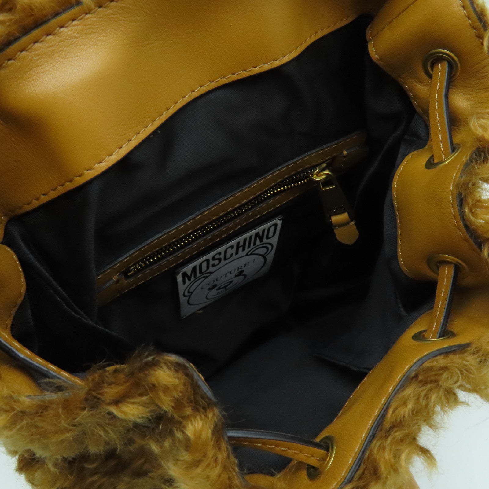MOSCHINO 毛茸Backpack金扣背包棕色