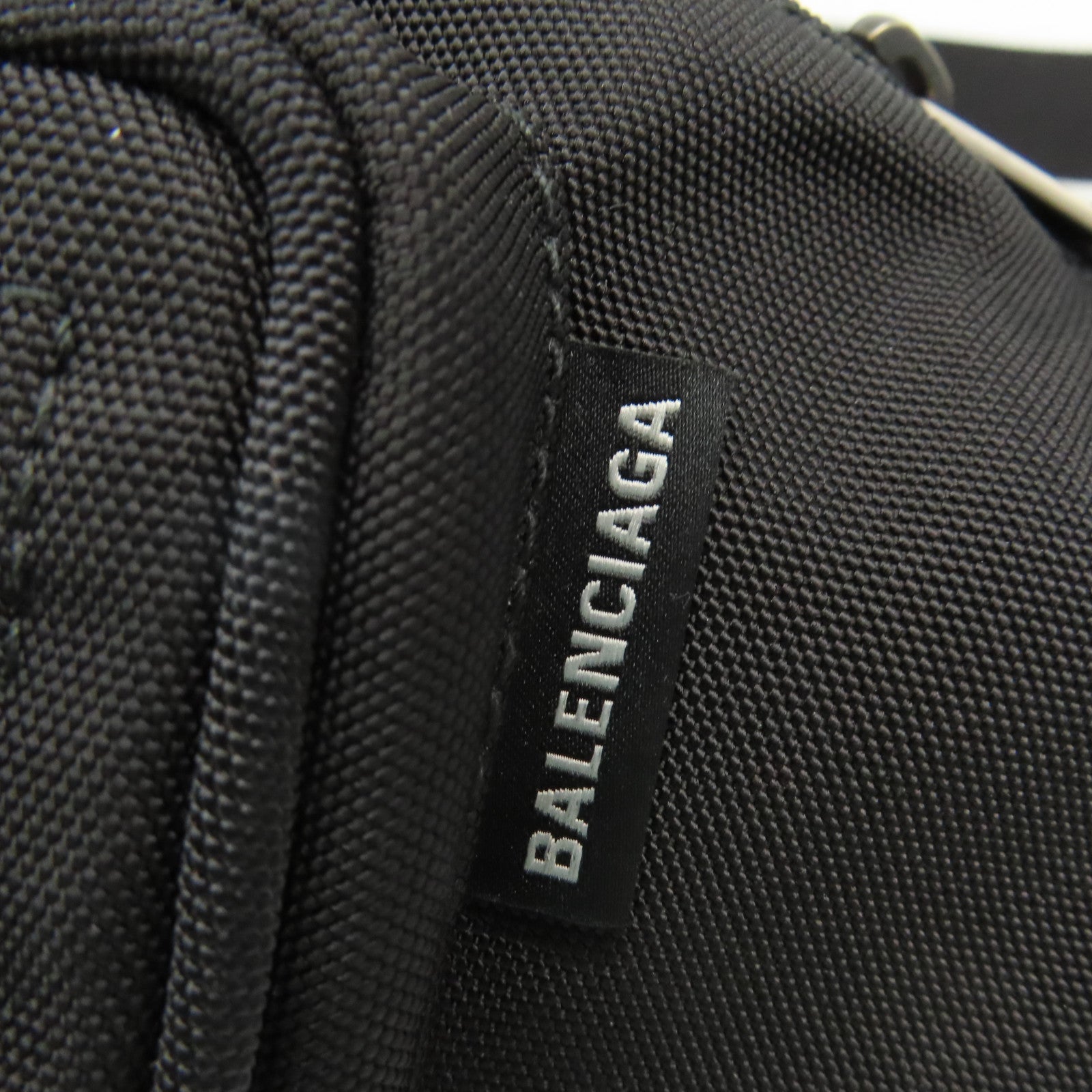 BALENCIAGA 尼龍Waist Bag腰包黑色