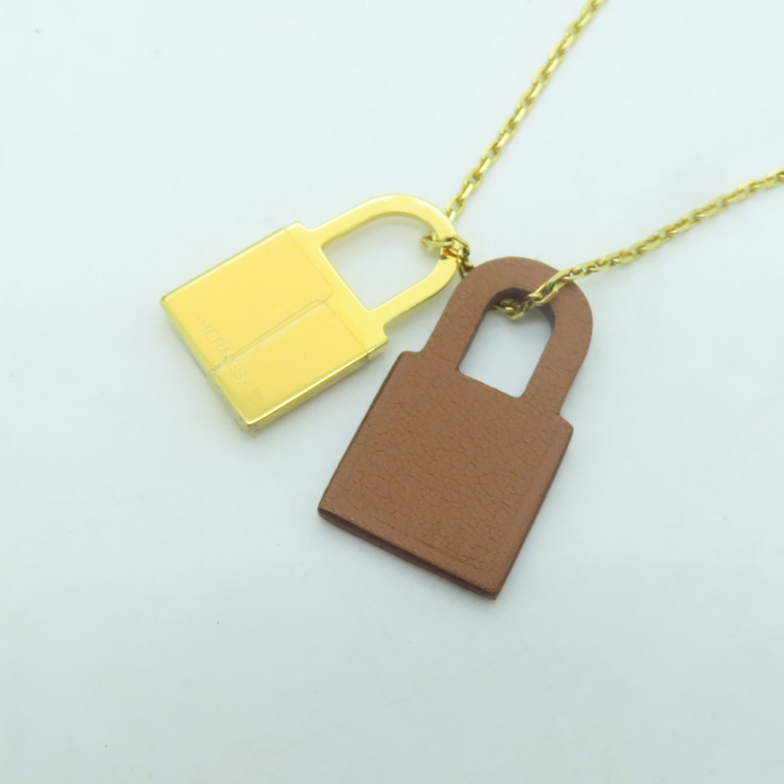 HERMES 金屬/Swift皮革O'Kelly Pendant項鍊金色/啡色