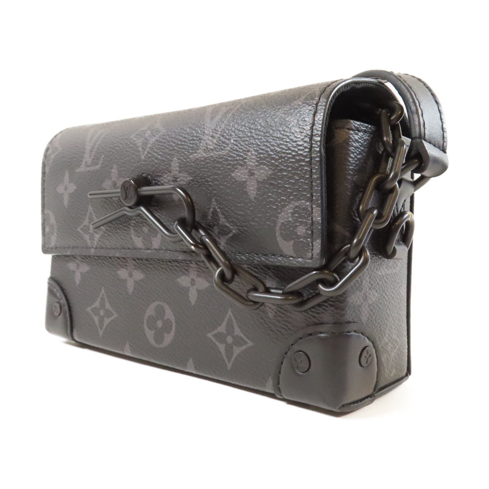LOUIS VUITTON Monogram Eclipse Steamer Wearable Wallet黑扣肩背袋黑色