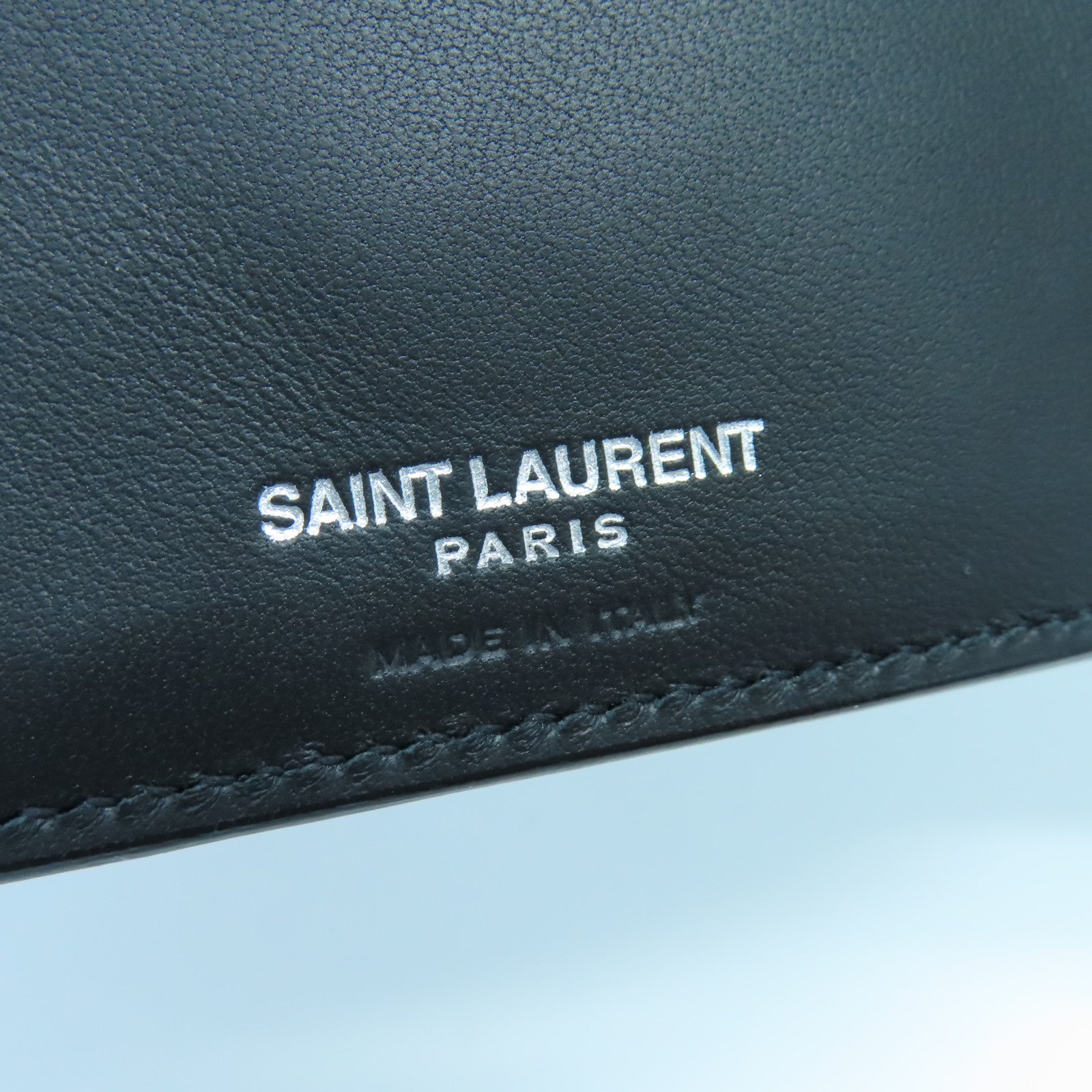 YVES SAINT LAURENT 牛皮皮革Wallet銀扣錢包黑色
