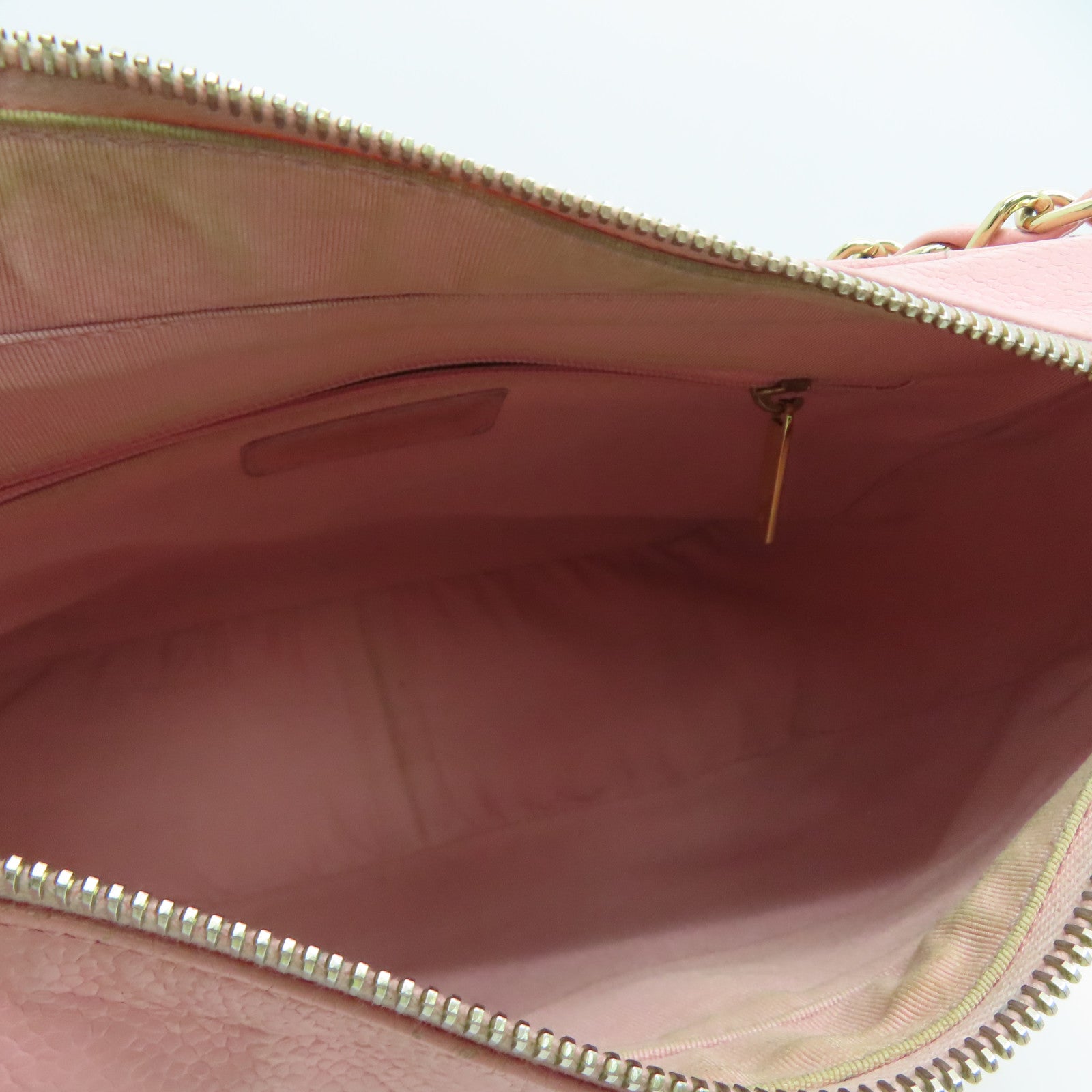 CHANEL 菱格Caviar皮革Chain Shoulder金扣肩背袋粉红