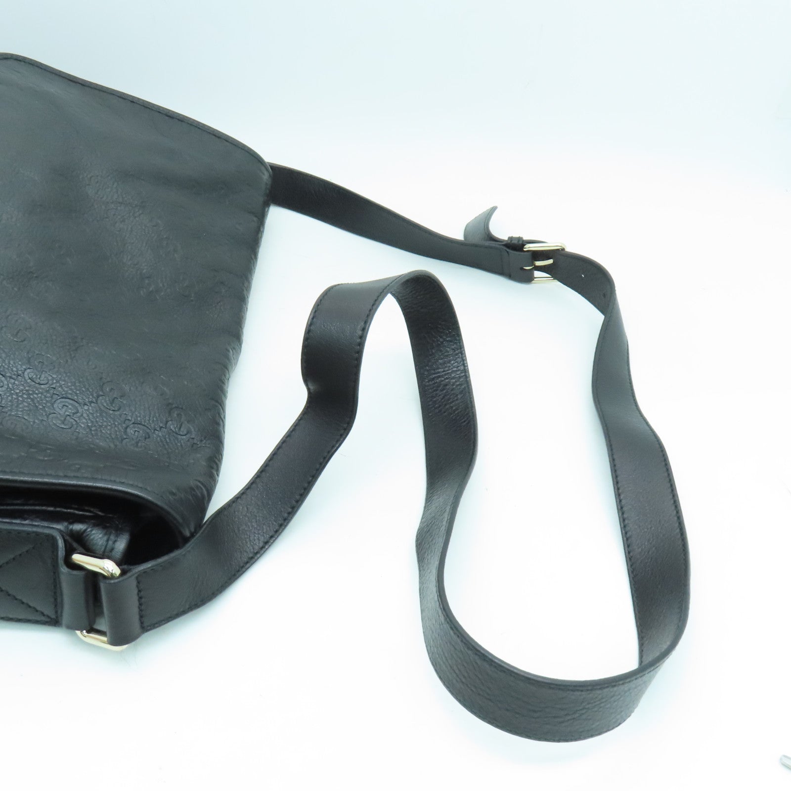 GUCCI 牛皮皮革Shoulder Bag肩背袋银扣黑色