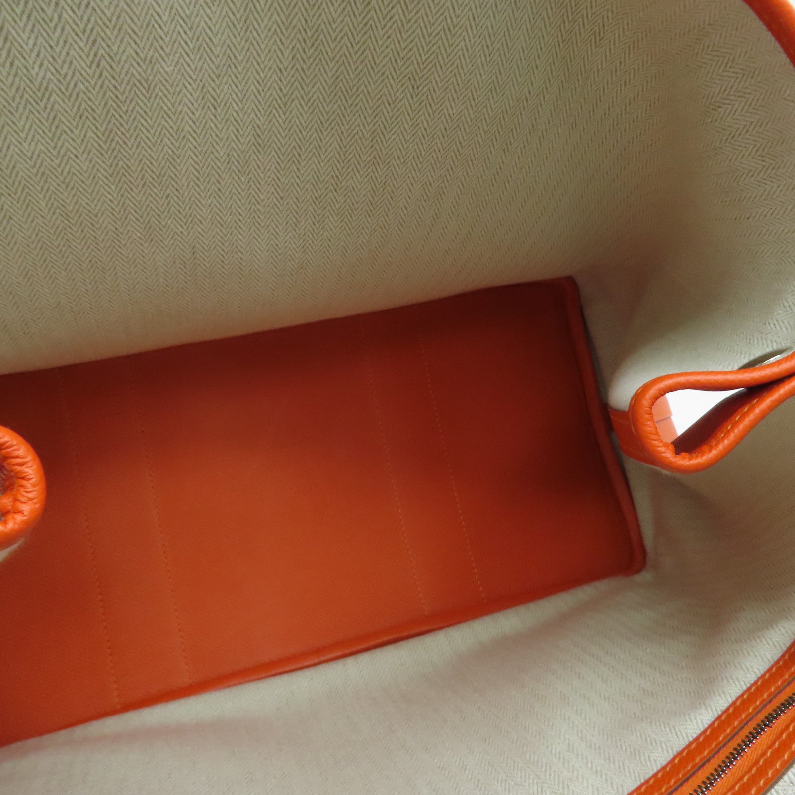 HERMES Epsom Leather GardenParty PM Silver Button Handle Bag