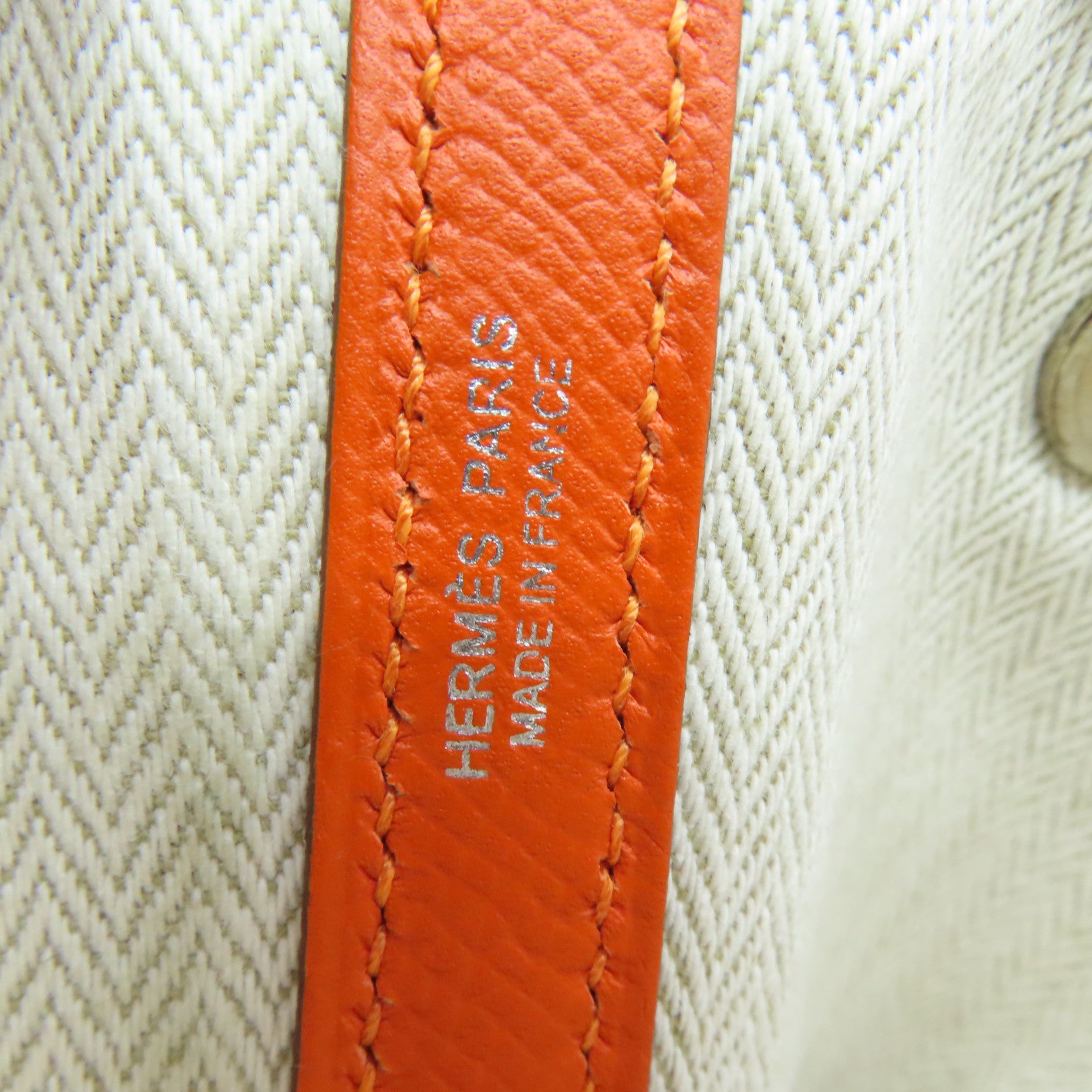 HERMES Epsom Leather GardenParty PM Silver Button Handle Bag