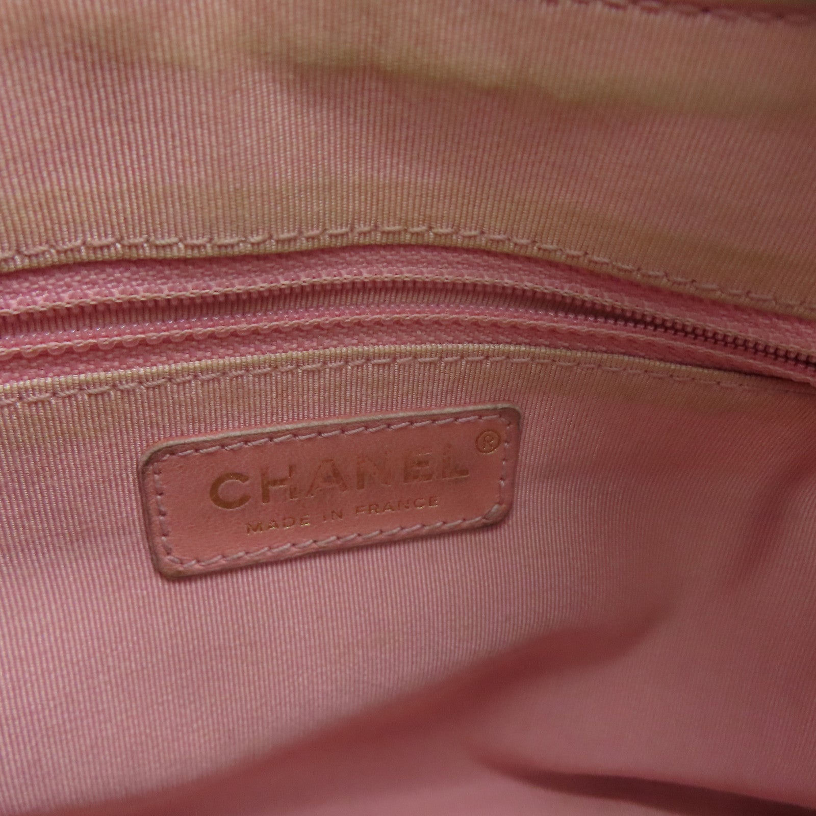 CHANEL 菱格Caviar皮革Chain Shoulder金扣肩背袋粉红