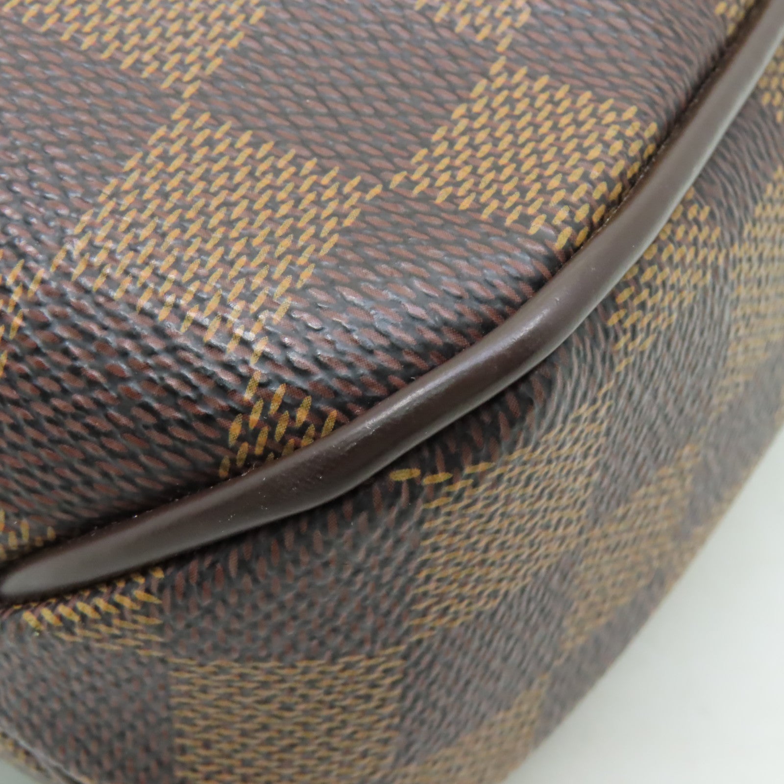 LOUIS VUITTON Damier District PM肩背袋啡色