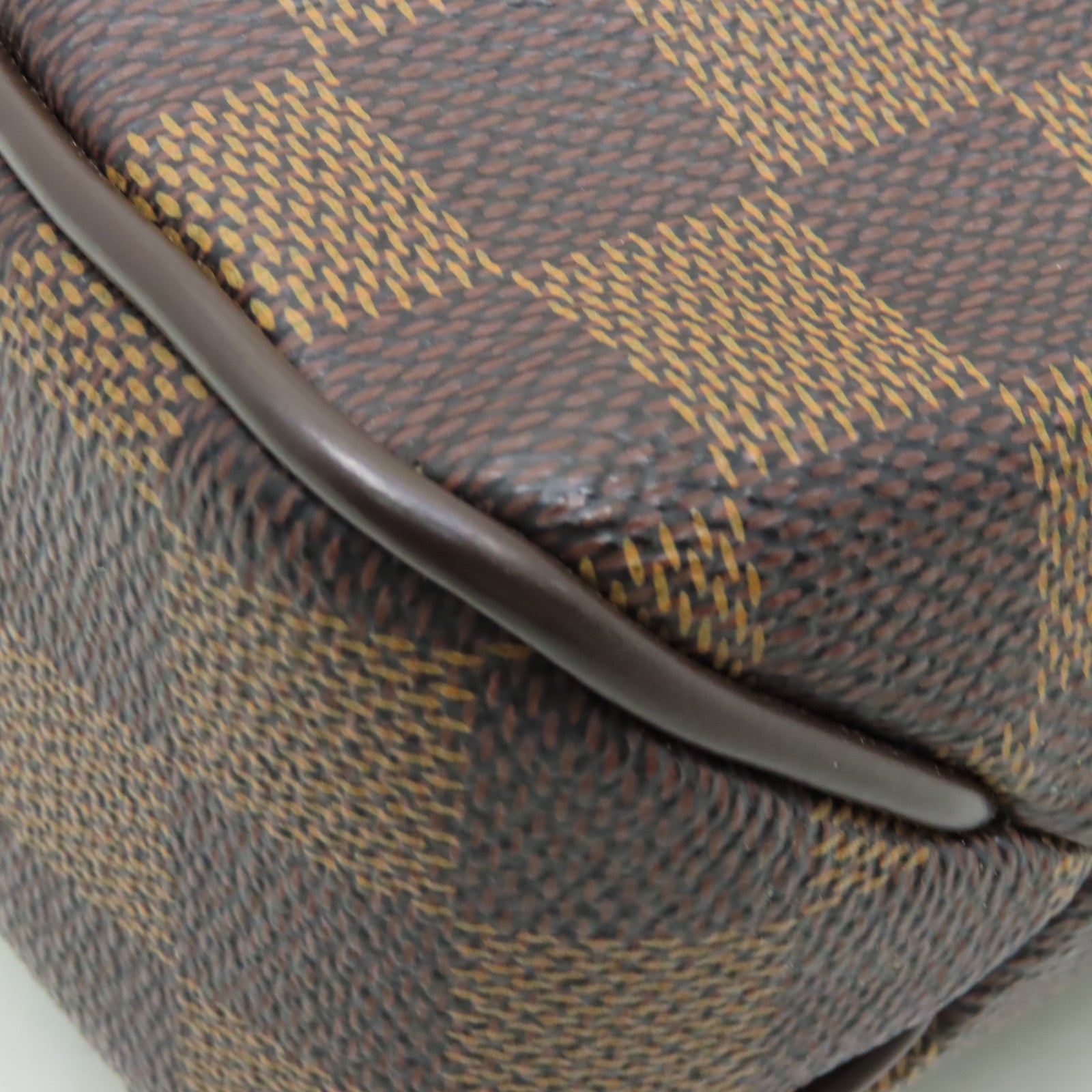 LOUIS VUITTON Damier District PM肩背袋啡色