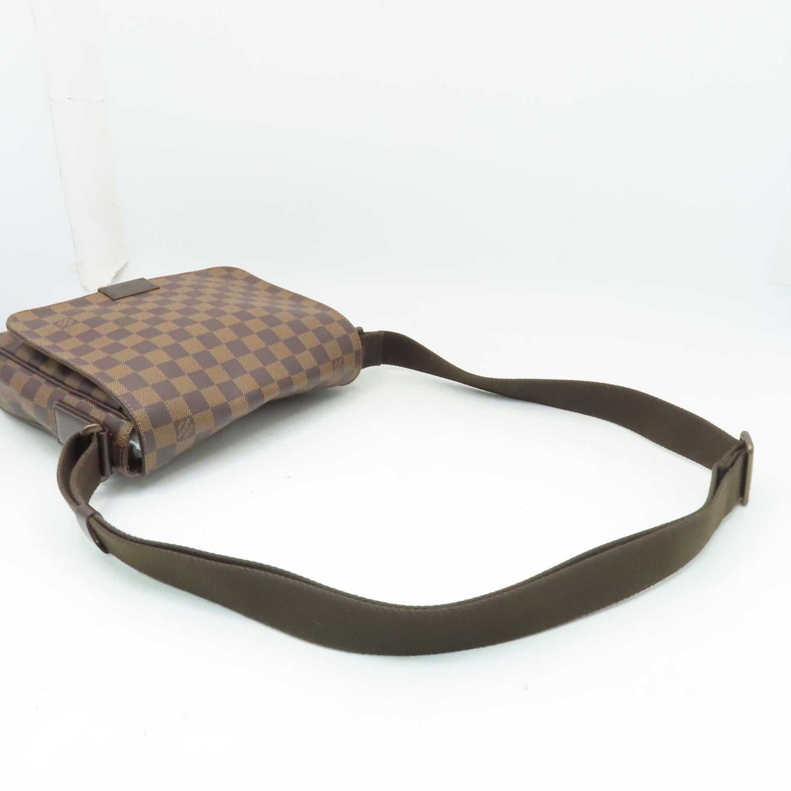LOUIS VUITTON Damier District PM肩背袋啡色
