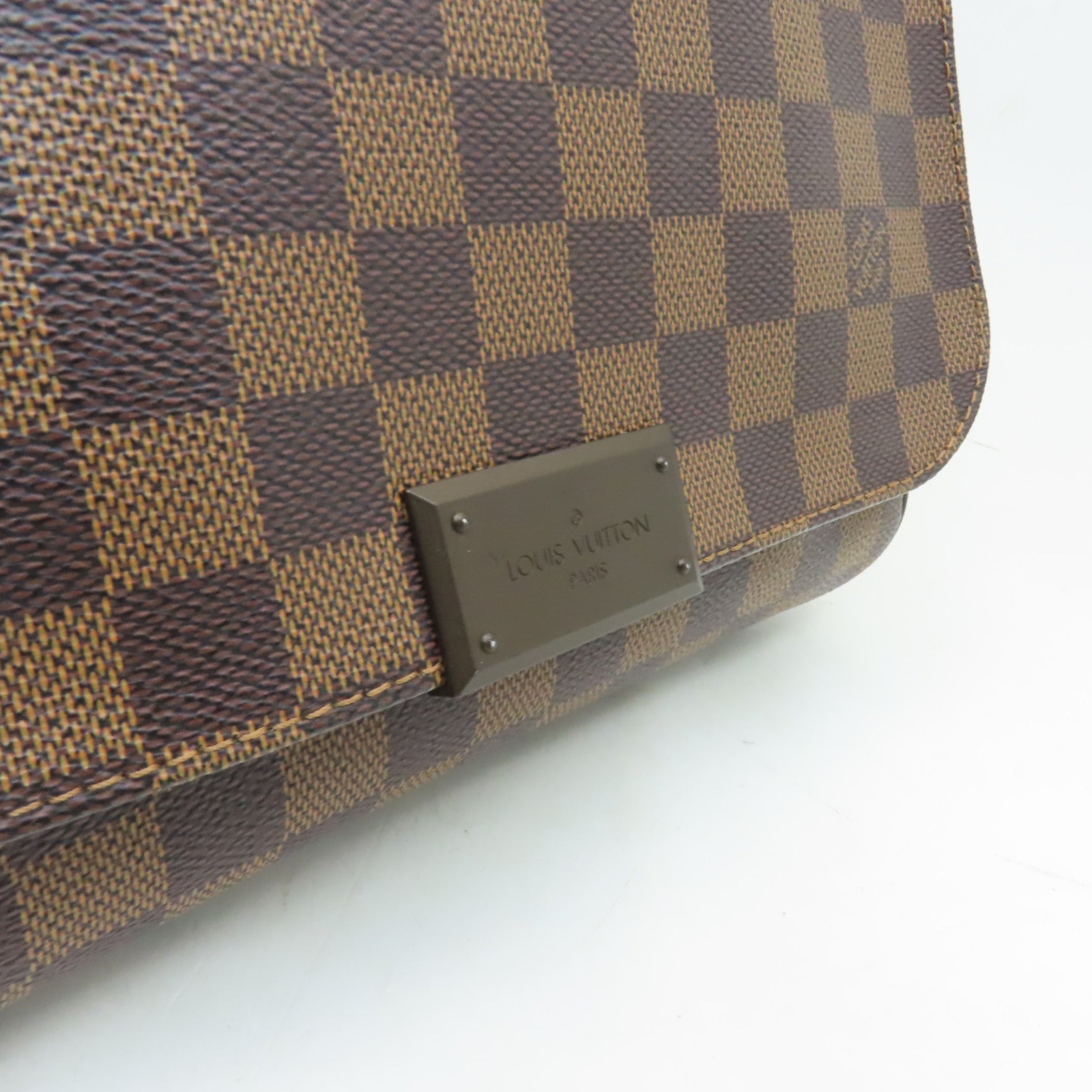 LOUIS VUITTON Damier District PM肩背袋啡色