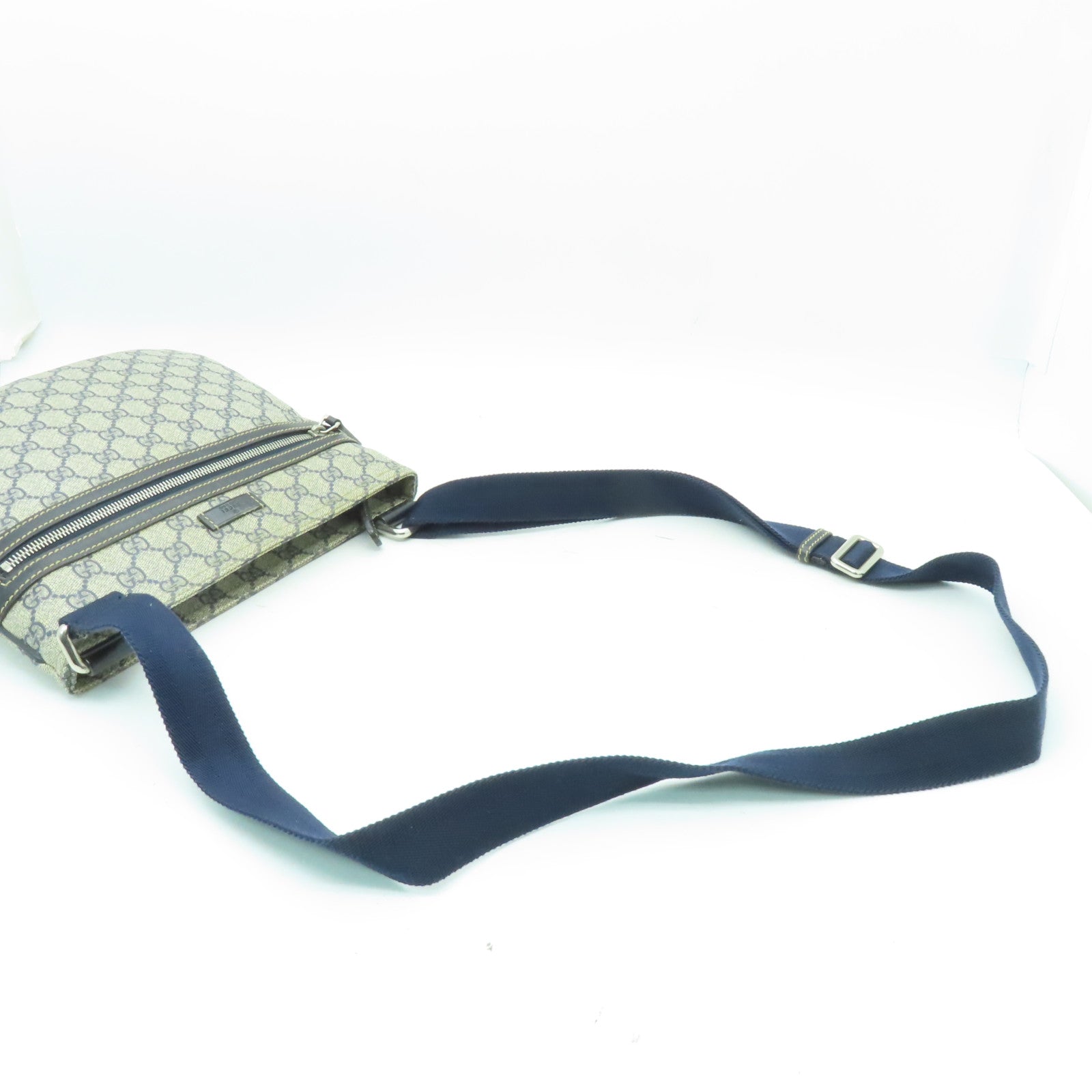 GUCCI 塗層帆布Shoulder Bag銀扣肩背袋灰色/藍色