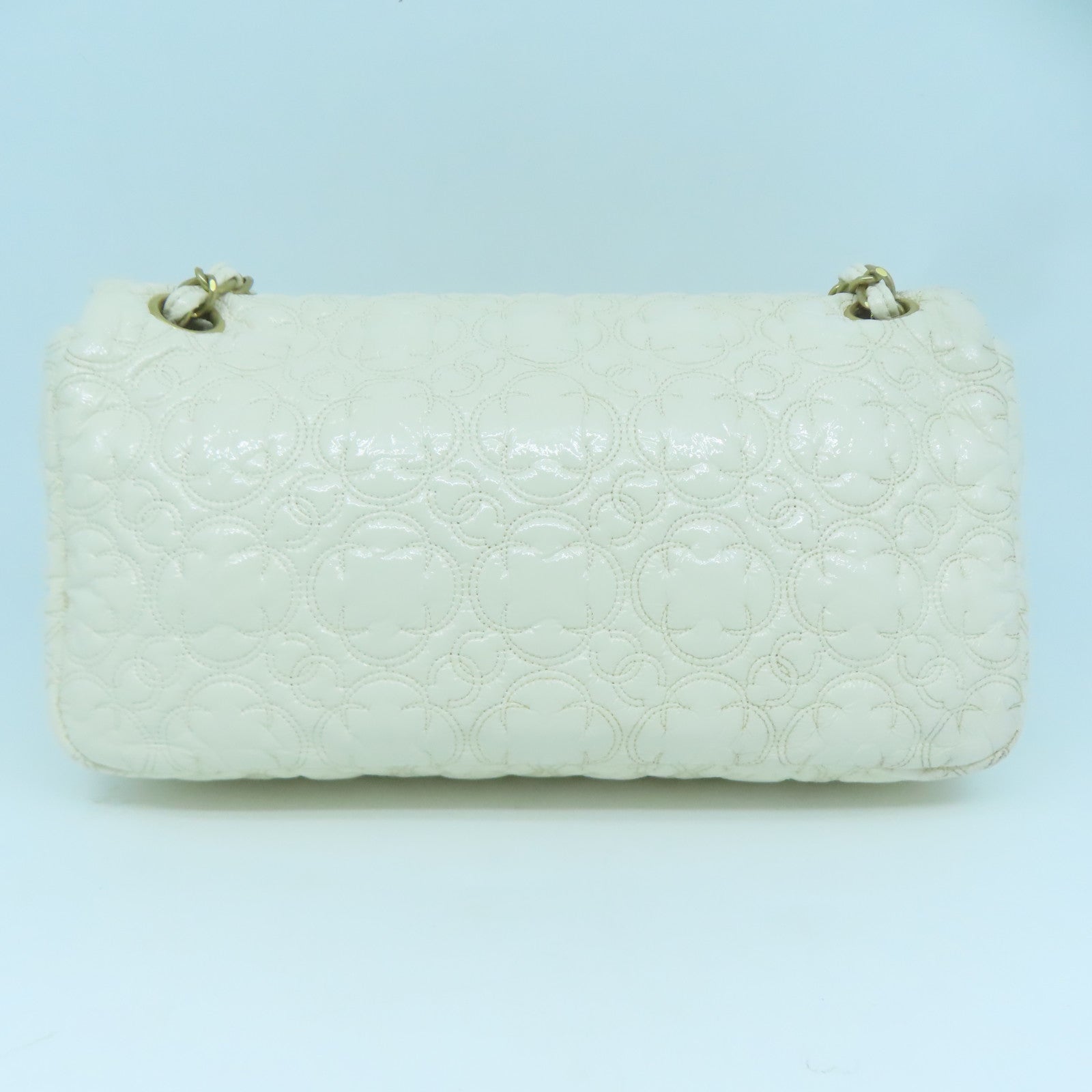 CHANEL 漆皮皮革Chain Shoulder金扣鏈帶肩背袋白色
