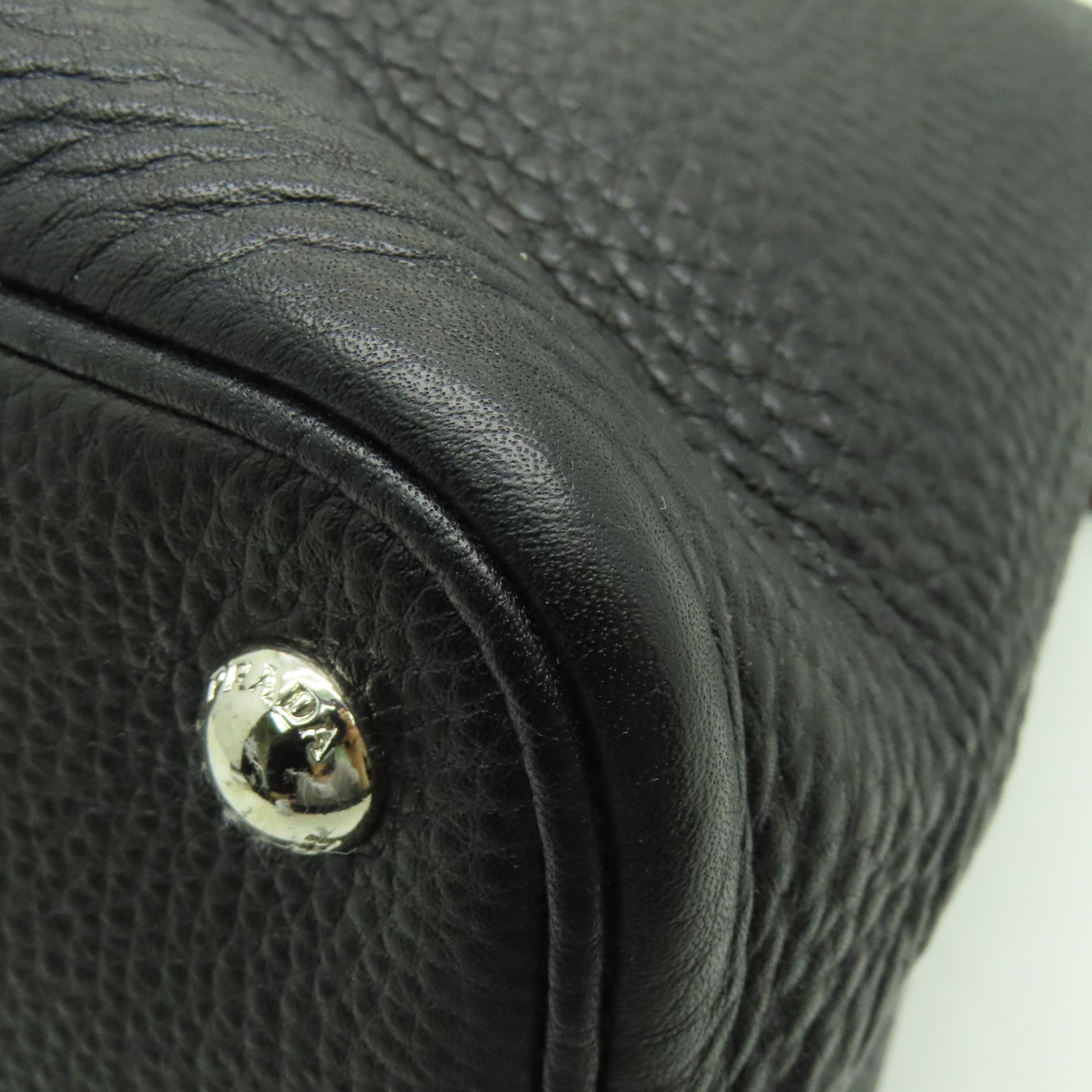 PRADA 【激減優惠】牛皮皮革2way Shoulder Bag銀扣手挽肩背兩用袋黑色