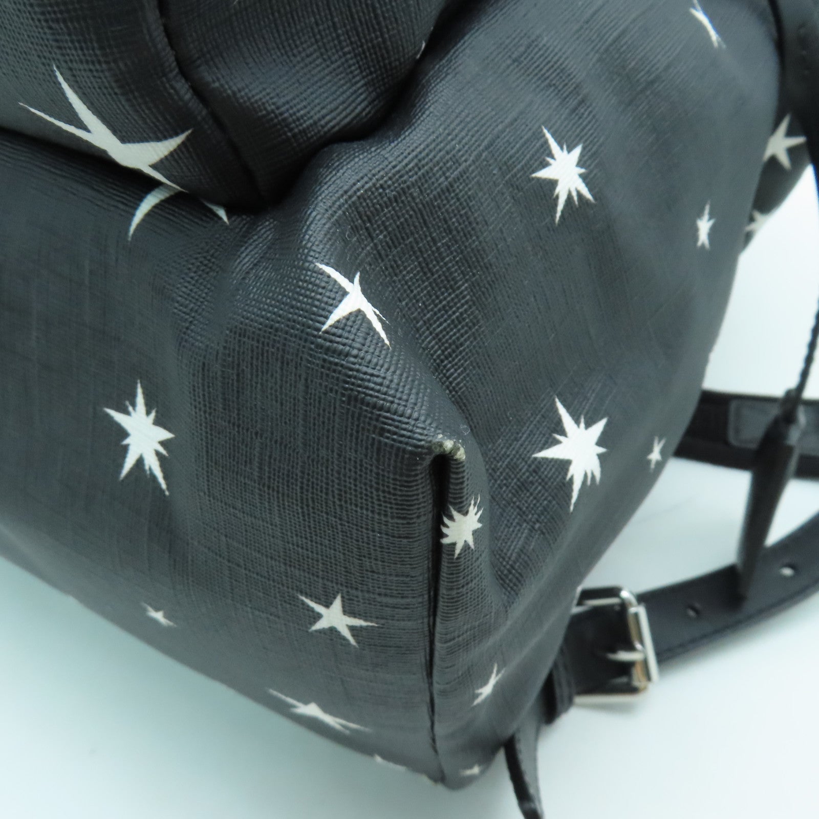 MOSCHINO 塗層帆布Backpack銀扣背包黑色