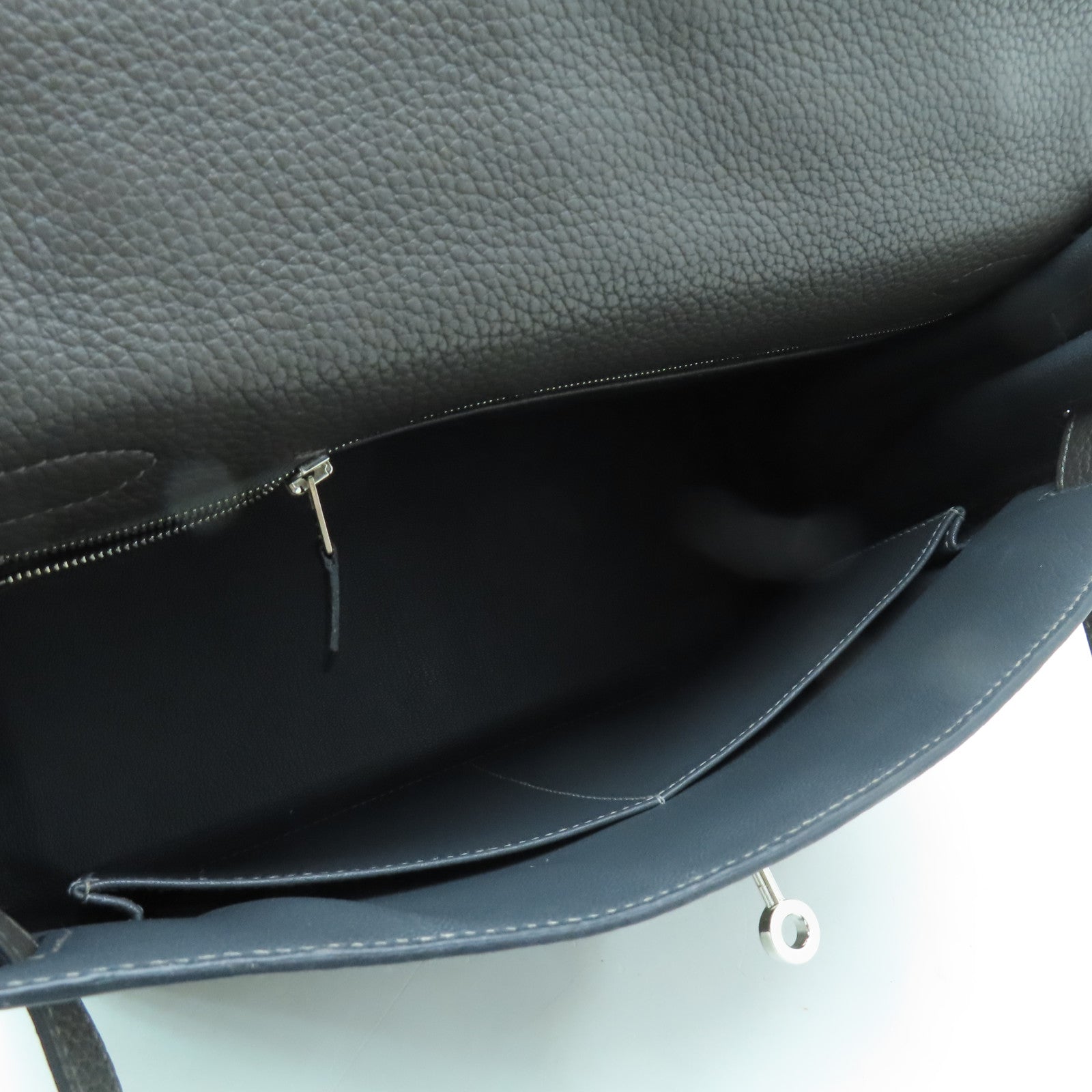 HERMES Clemence皮革Kelly 32银扣手挽袋灰色