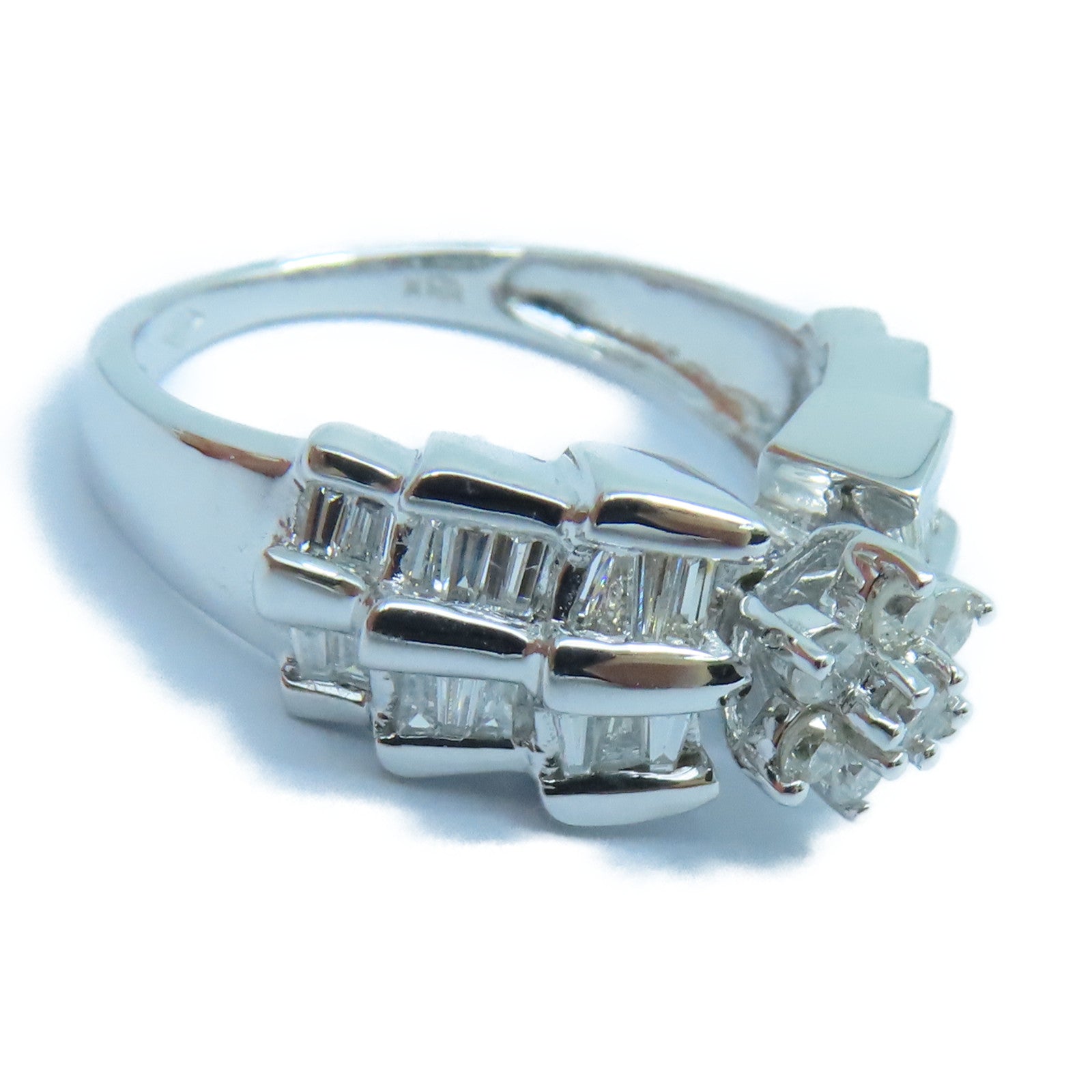 JEWELRY 【激減優惠】18K白金Diamond Ring鑽石戒指US#6銀色