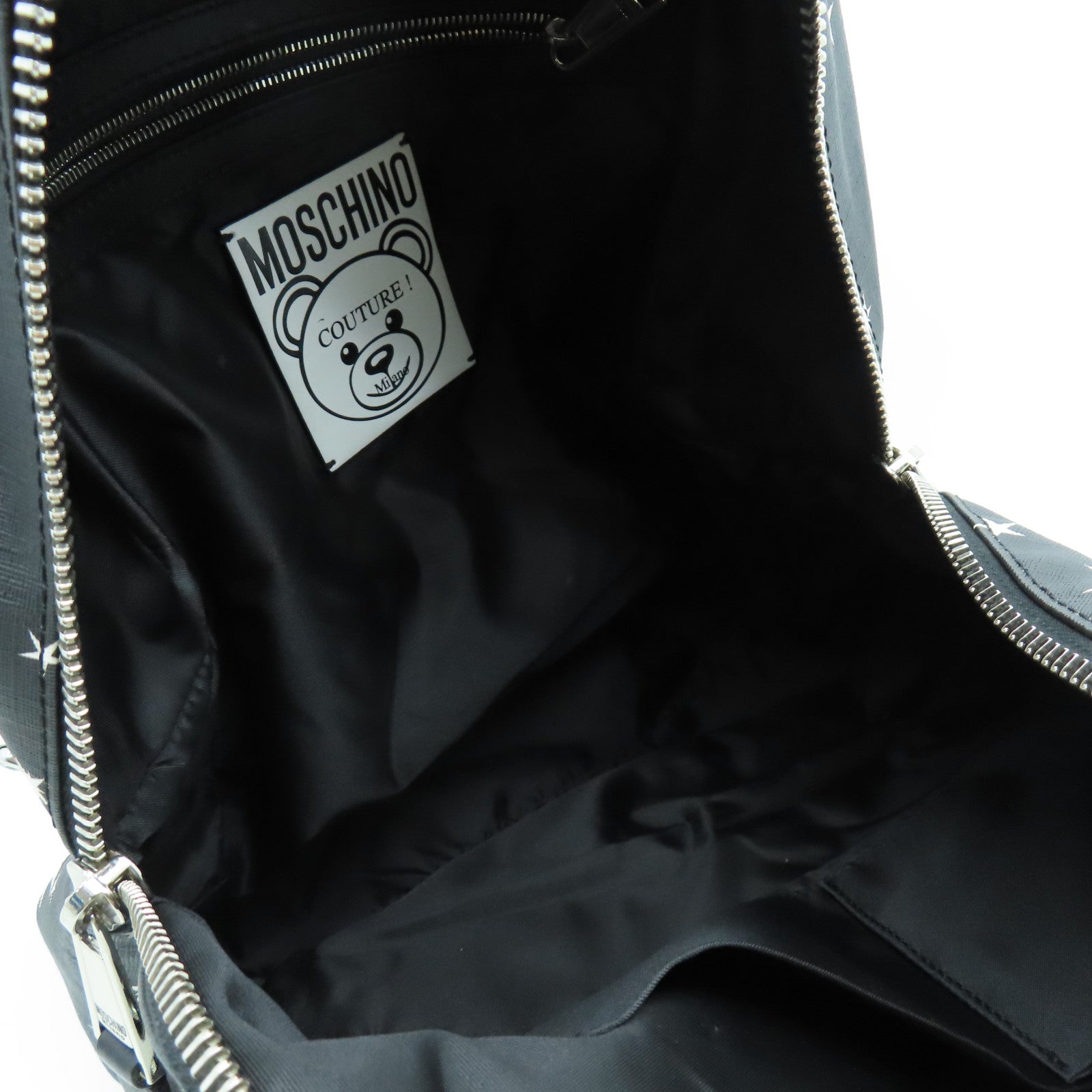 MOSCHINO 塗層帆布Backpack銀扣背包黑色