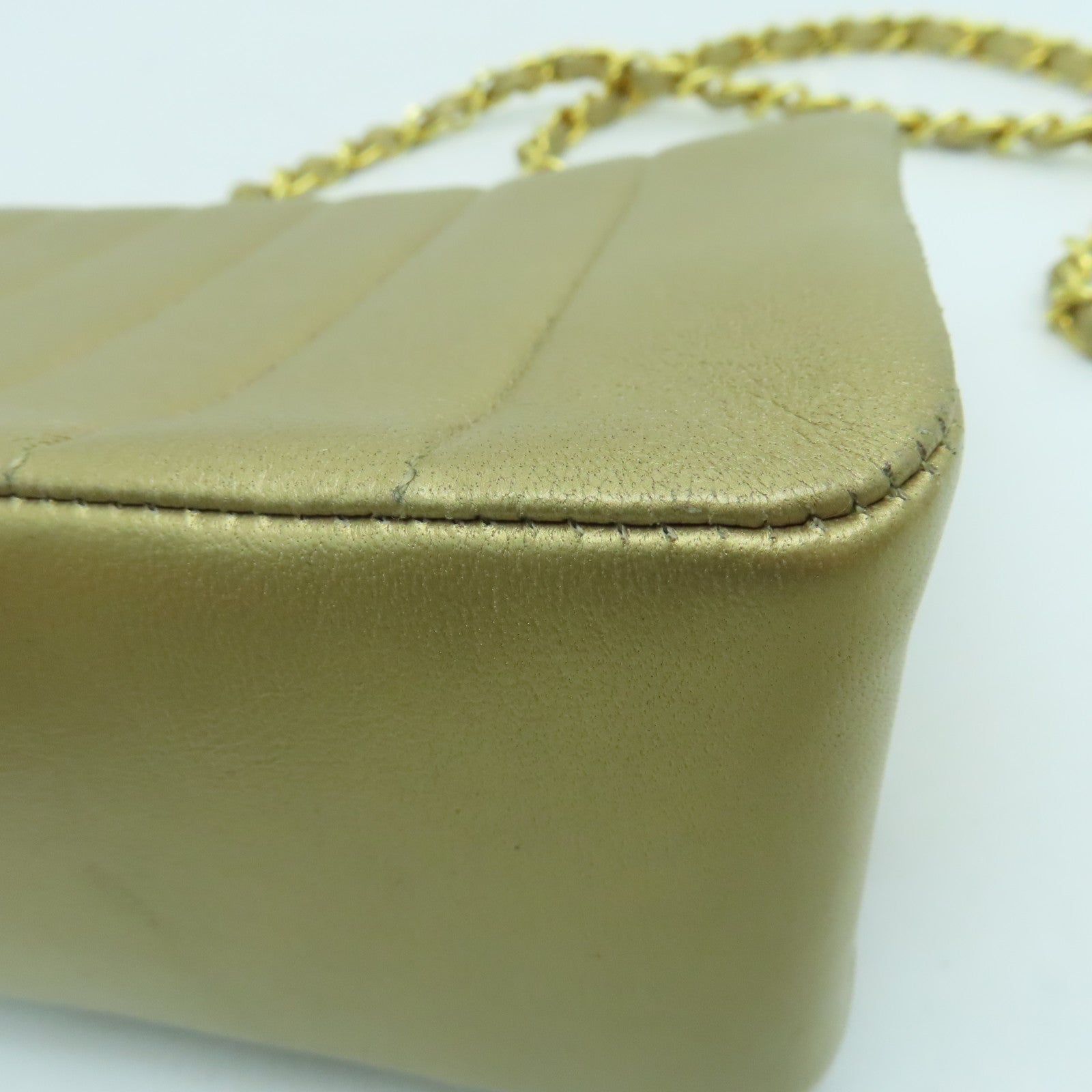 CHANEL 羊皮皮革Chain Shoulder链带肩背袋金扣金色
