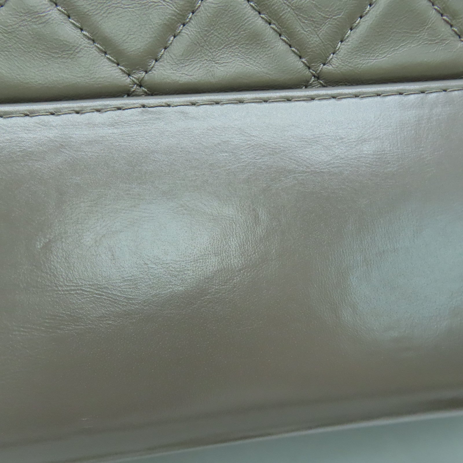 CHANEL 菱格Aged Calf皮革Gabrielle肩背袋灰色