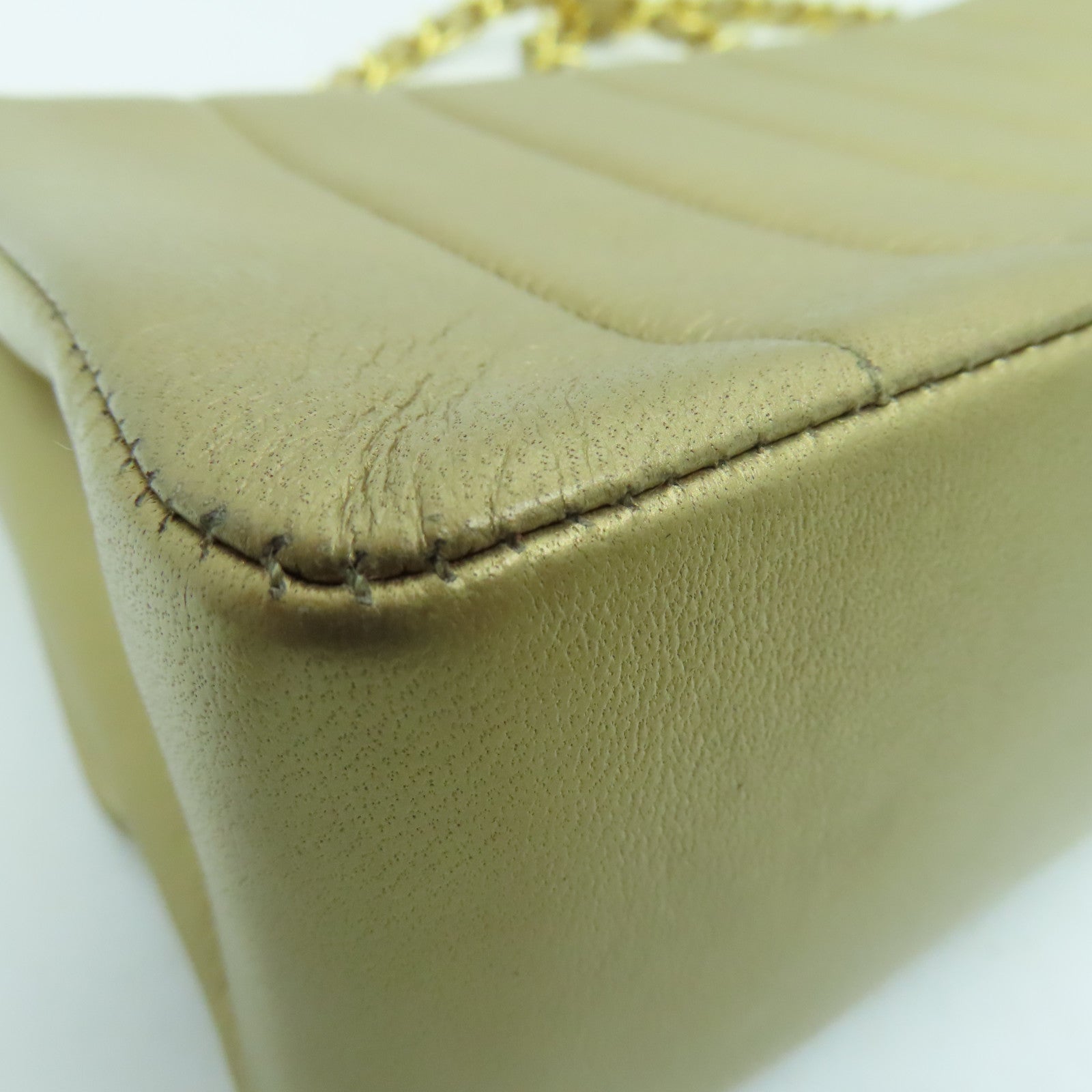 CHANEL 羊皮皮革Chain Shoulder链带肩背袋金扣金色