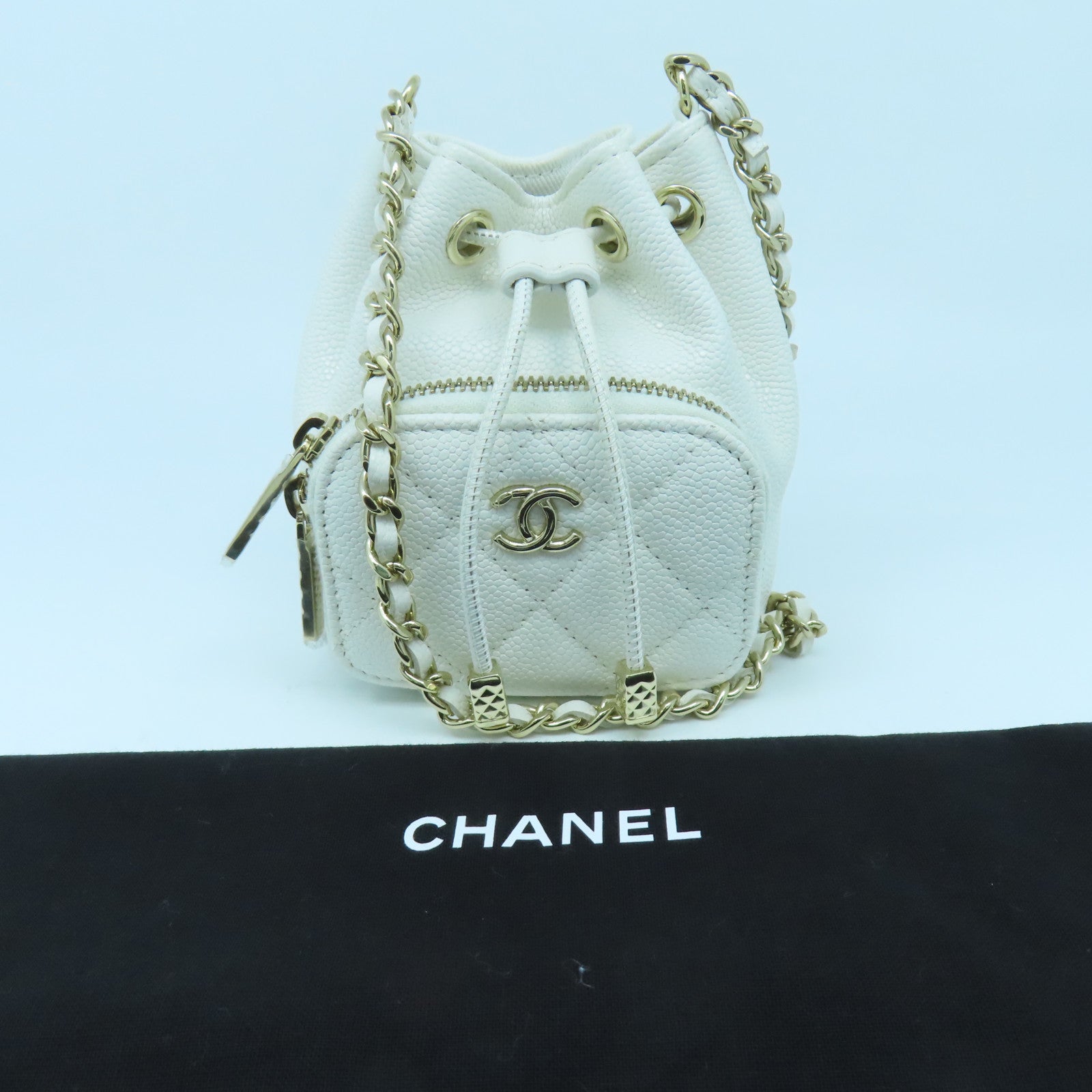 CHANEL 菱格Caviar皮革Hobo Mini Bag金扣鏈帶肩背袋白色
