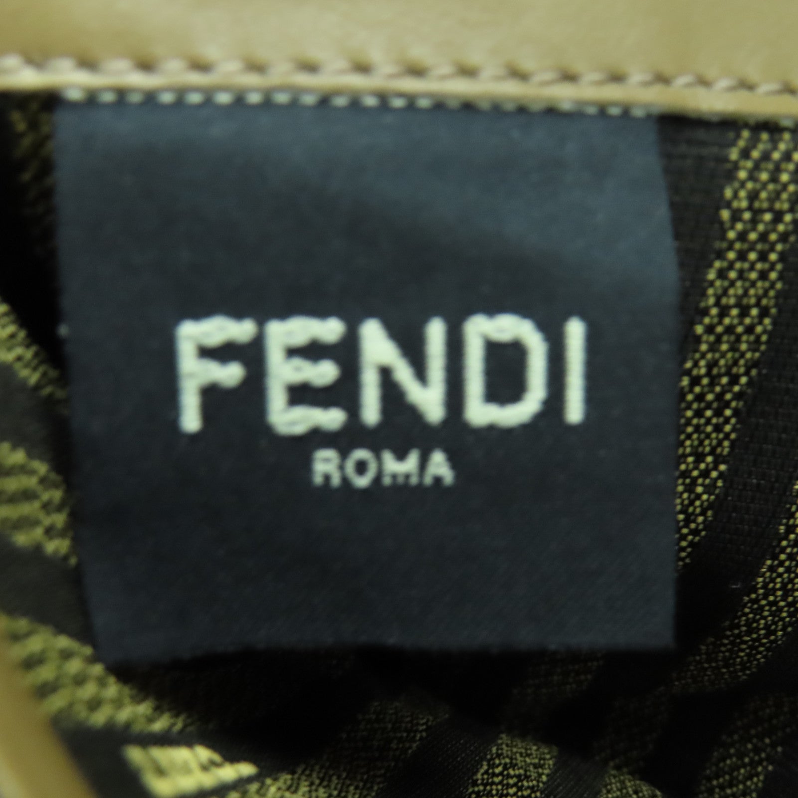 FENDI 帆布Wallet On Chain金扣鏈帶肩背袋啡色